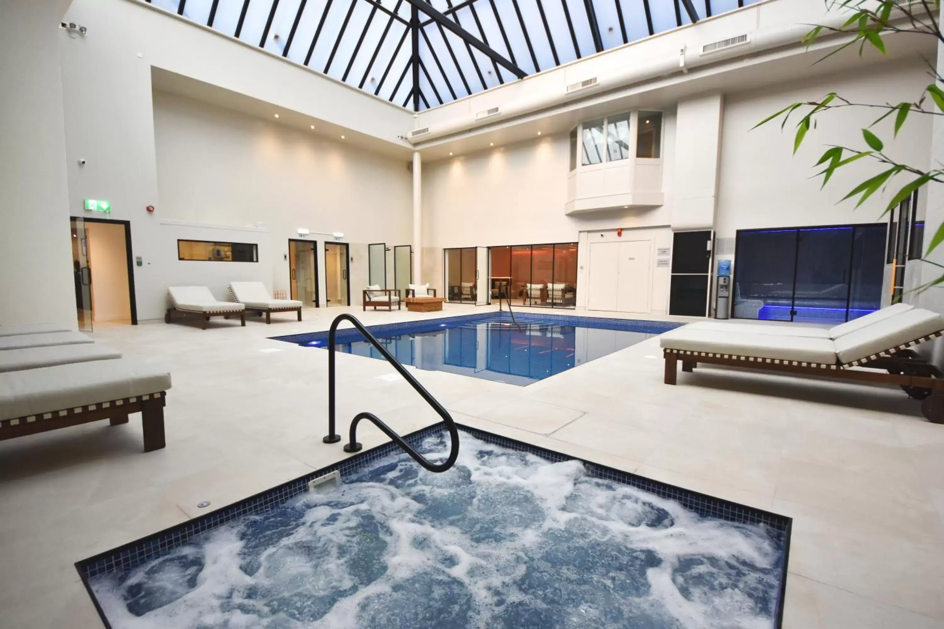 Spa and wellness centre/facilities, Swimming Pool in The Winchester Hotel and Spa