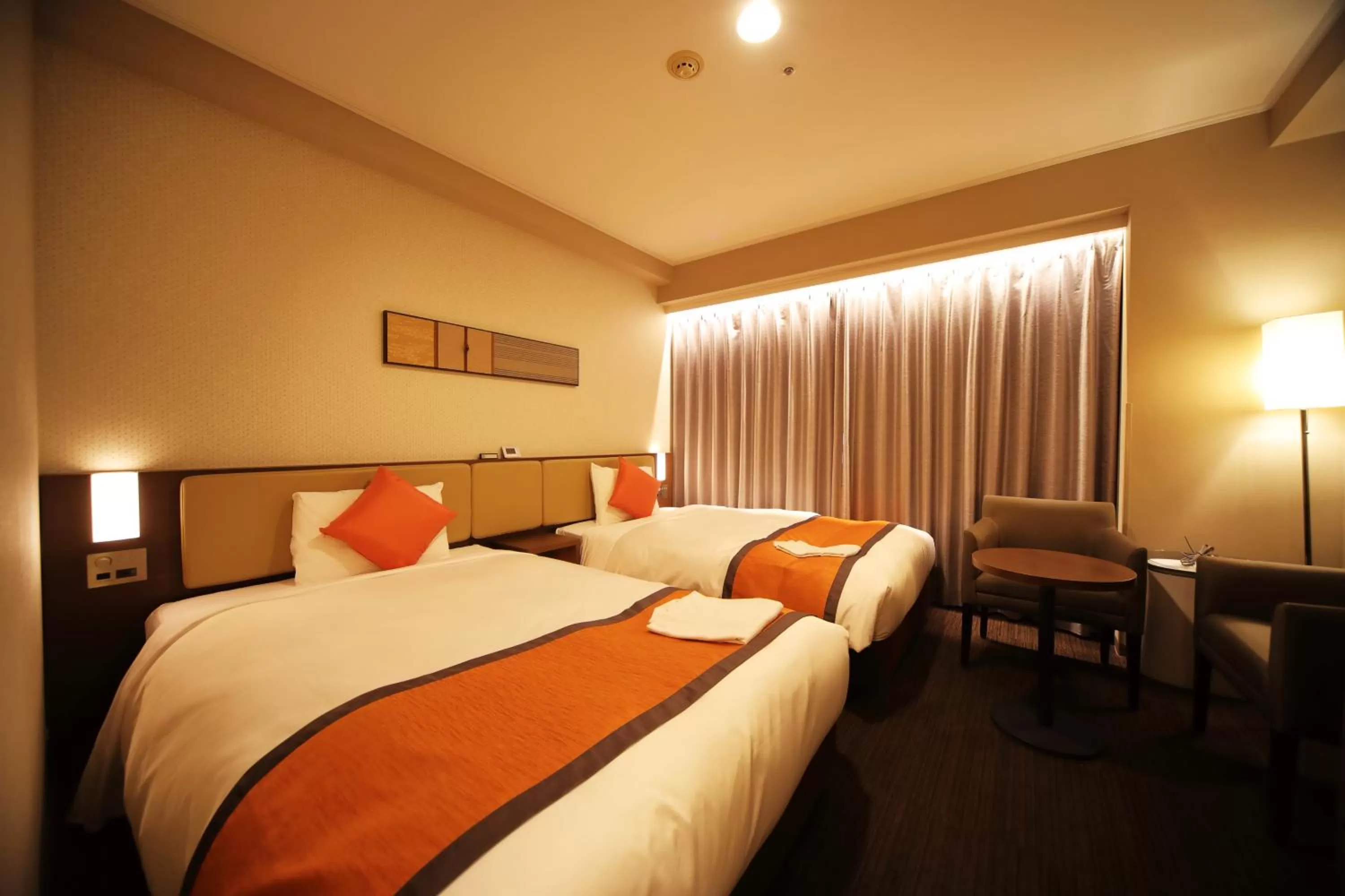 Bed in Hotel Sunroute Asakusa