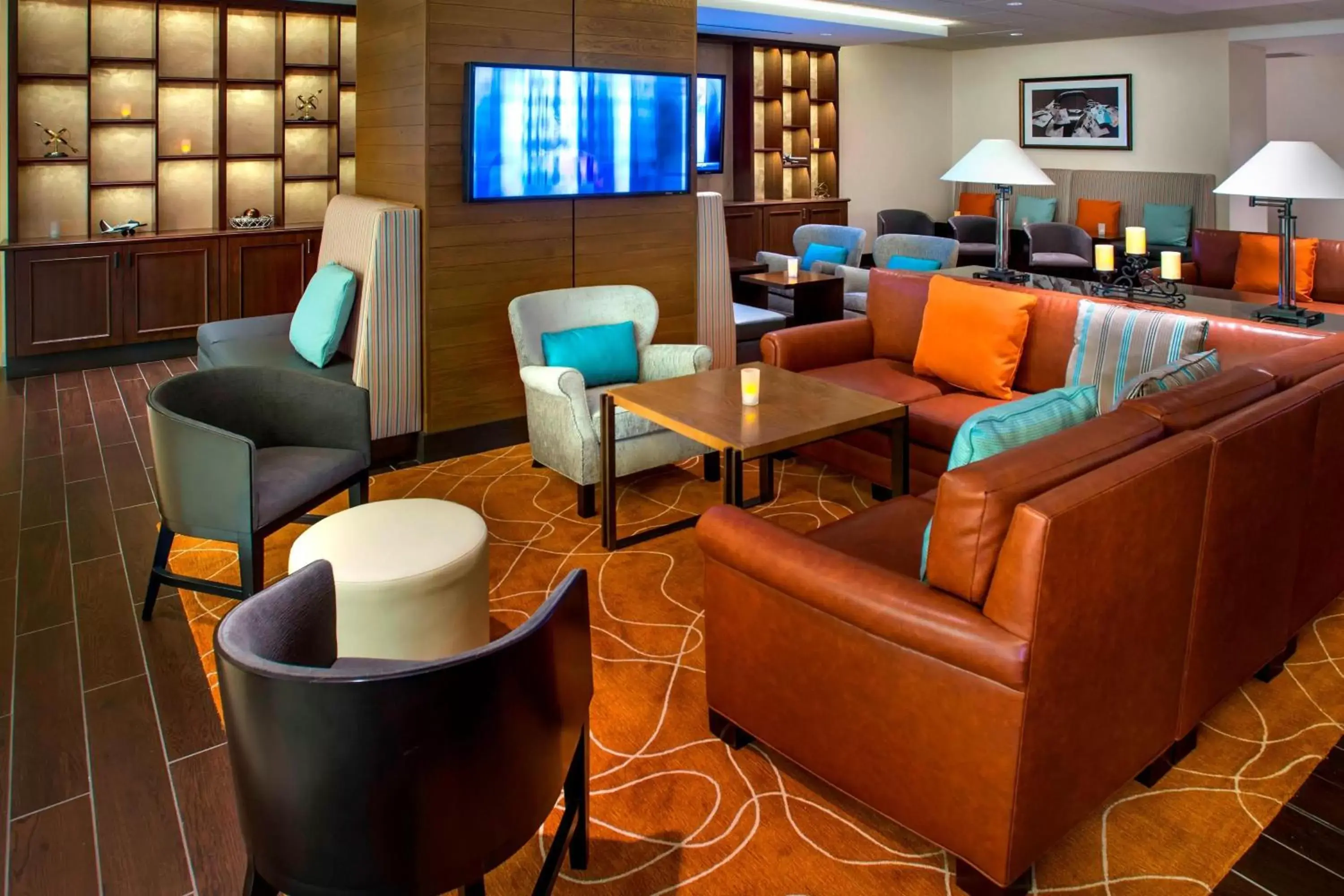 Photo of the whole room, Lounge/Bar in Newark Liberty International Airport Marriott