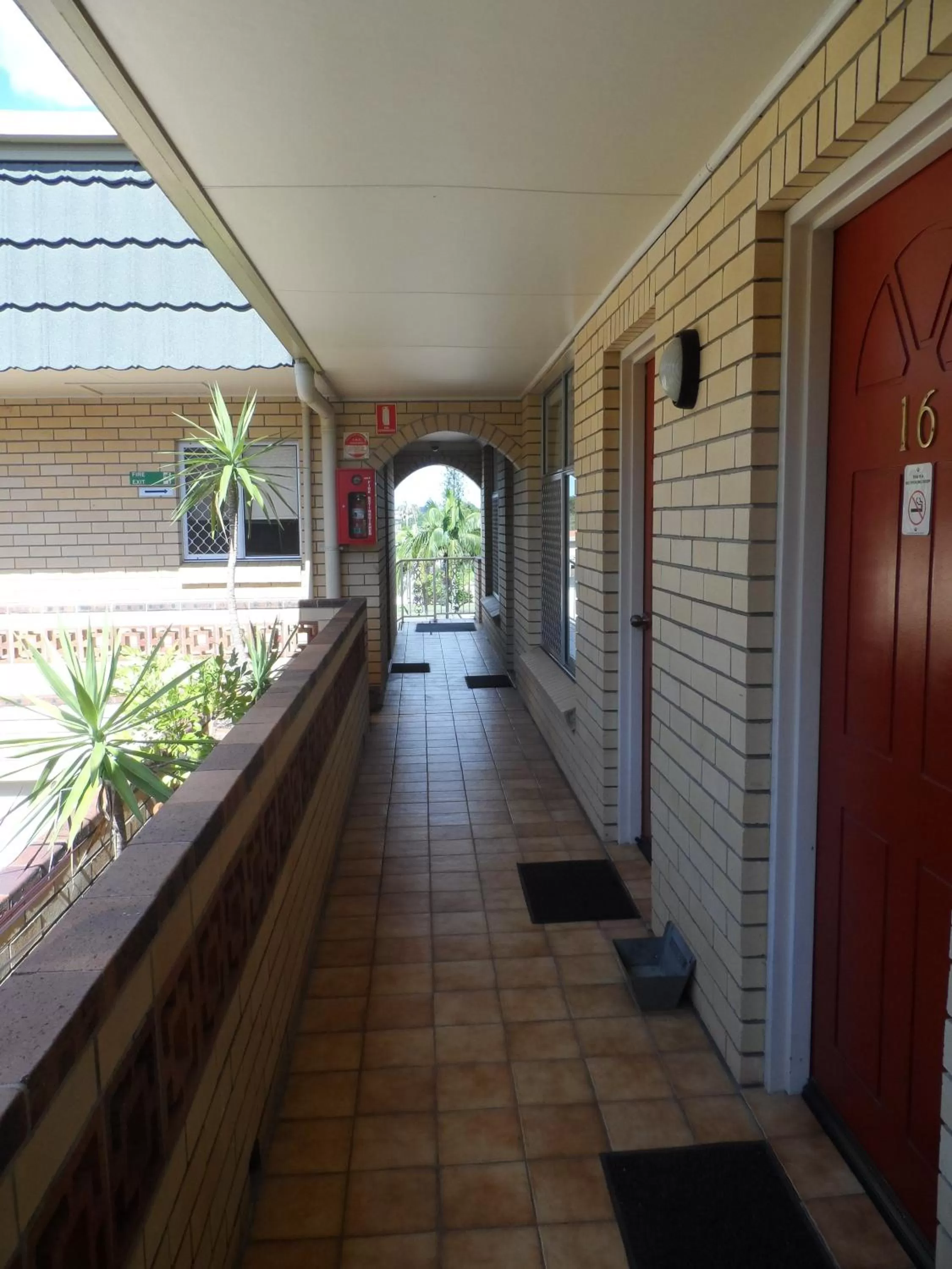 Day in Paramount Motel