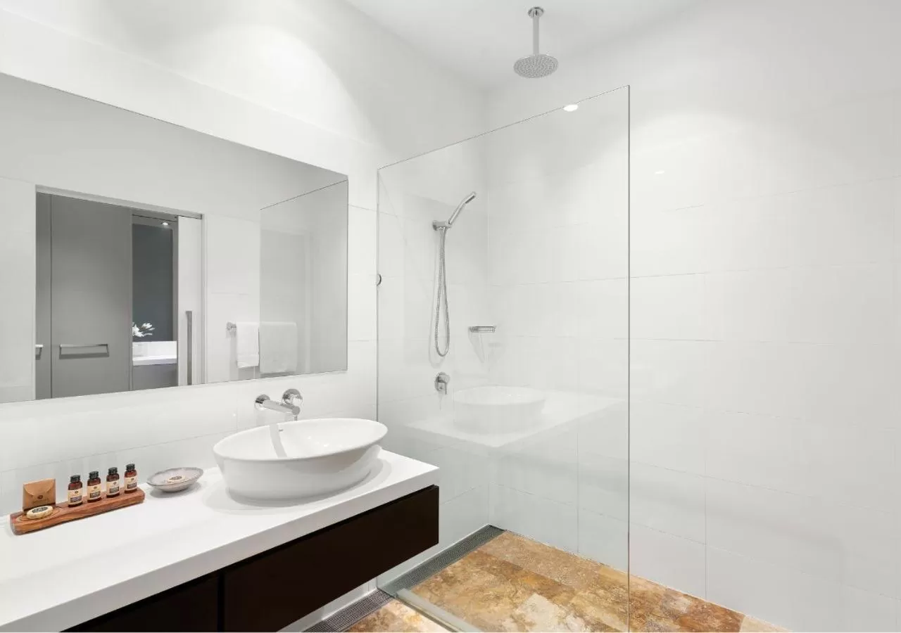 Bathroom in Park Proxi Gibraltar Bowral