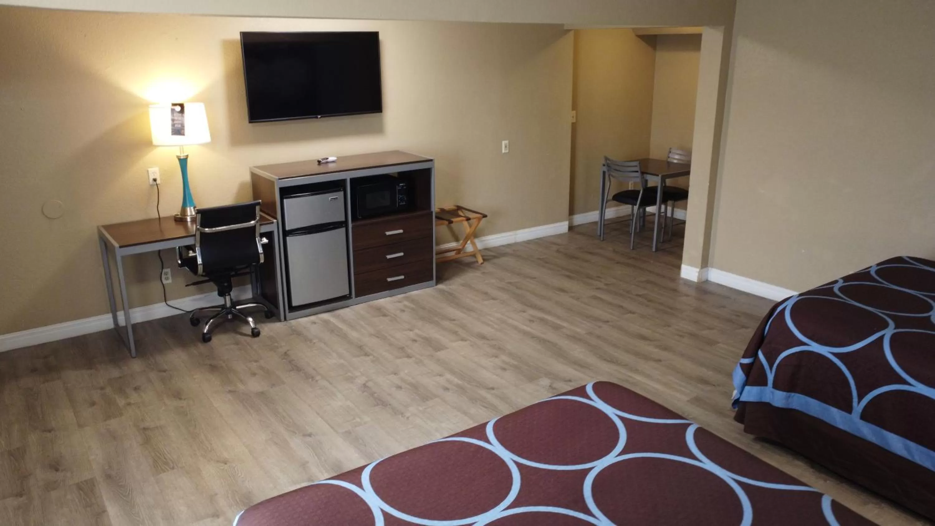 Bed in Super 8 by Wyndham Kingsville