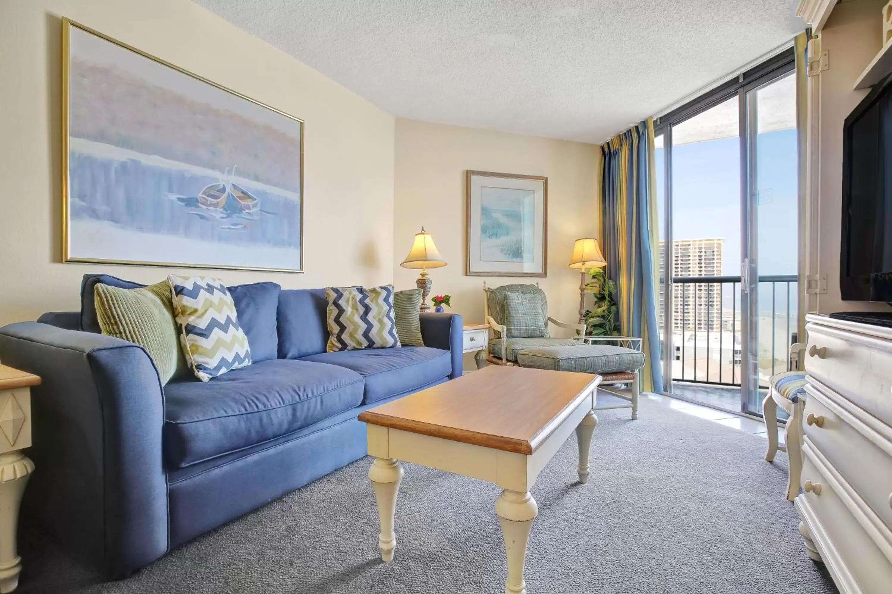 Living room, Seating Area in Sands Ocean Club