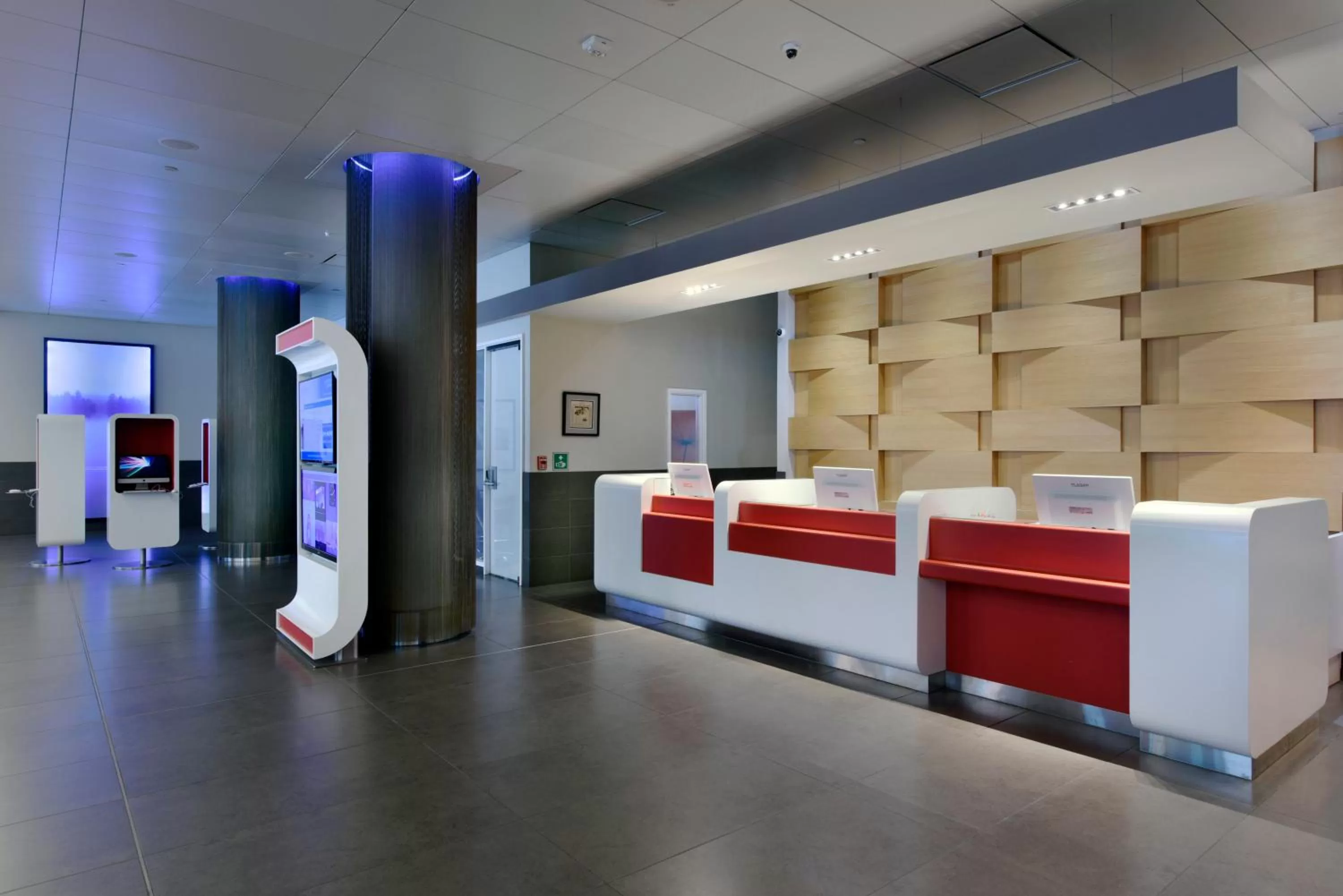 Lobby or reception in DoubleTree by Hilton Ottawa Downtown