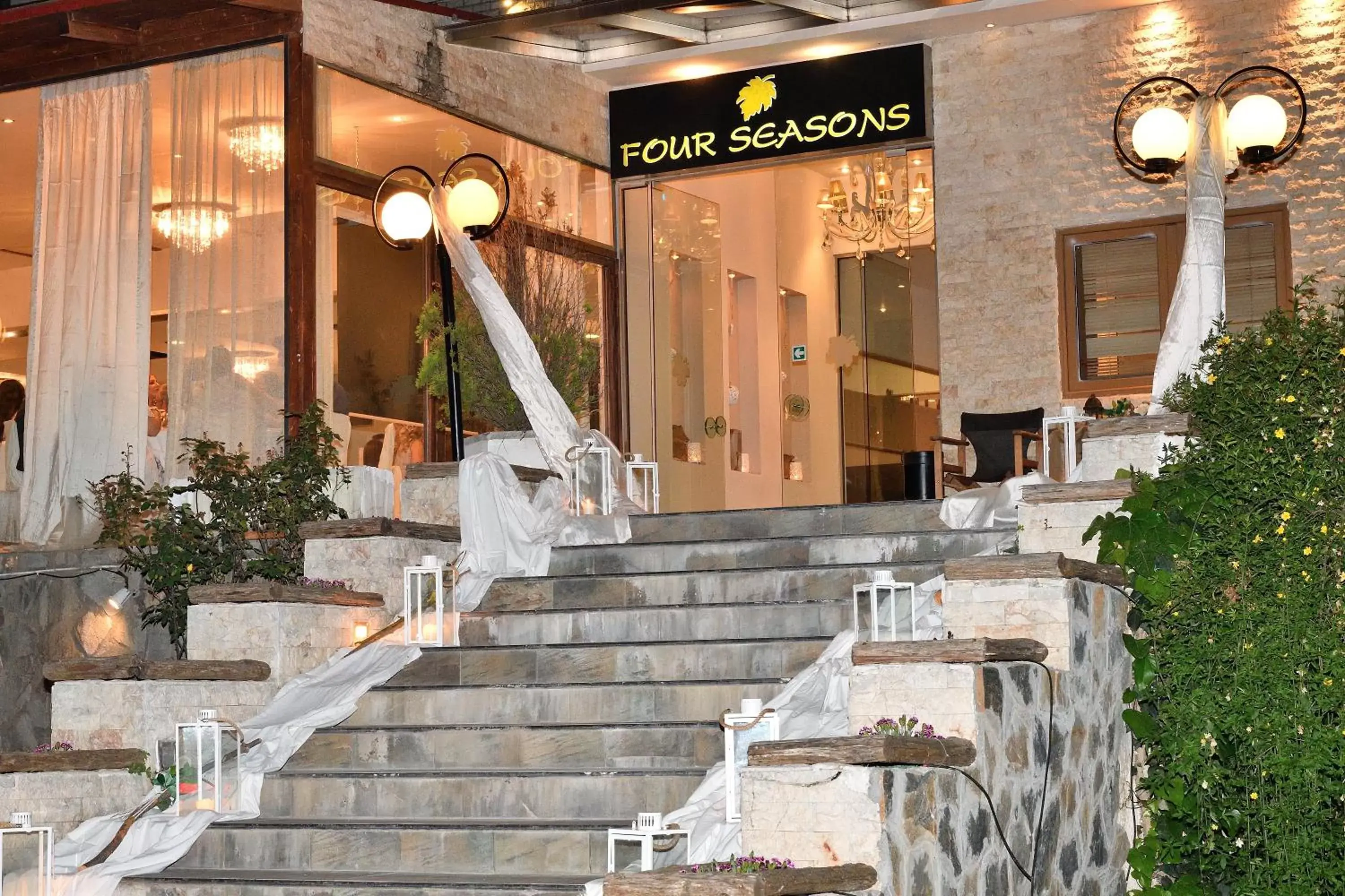 Facade/entrance in Four Seasons Hotel