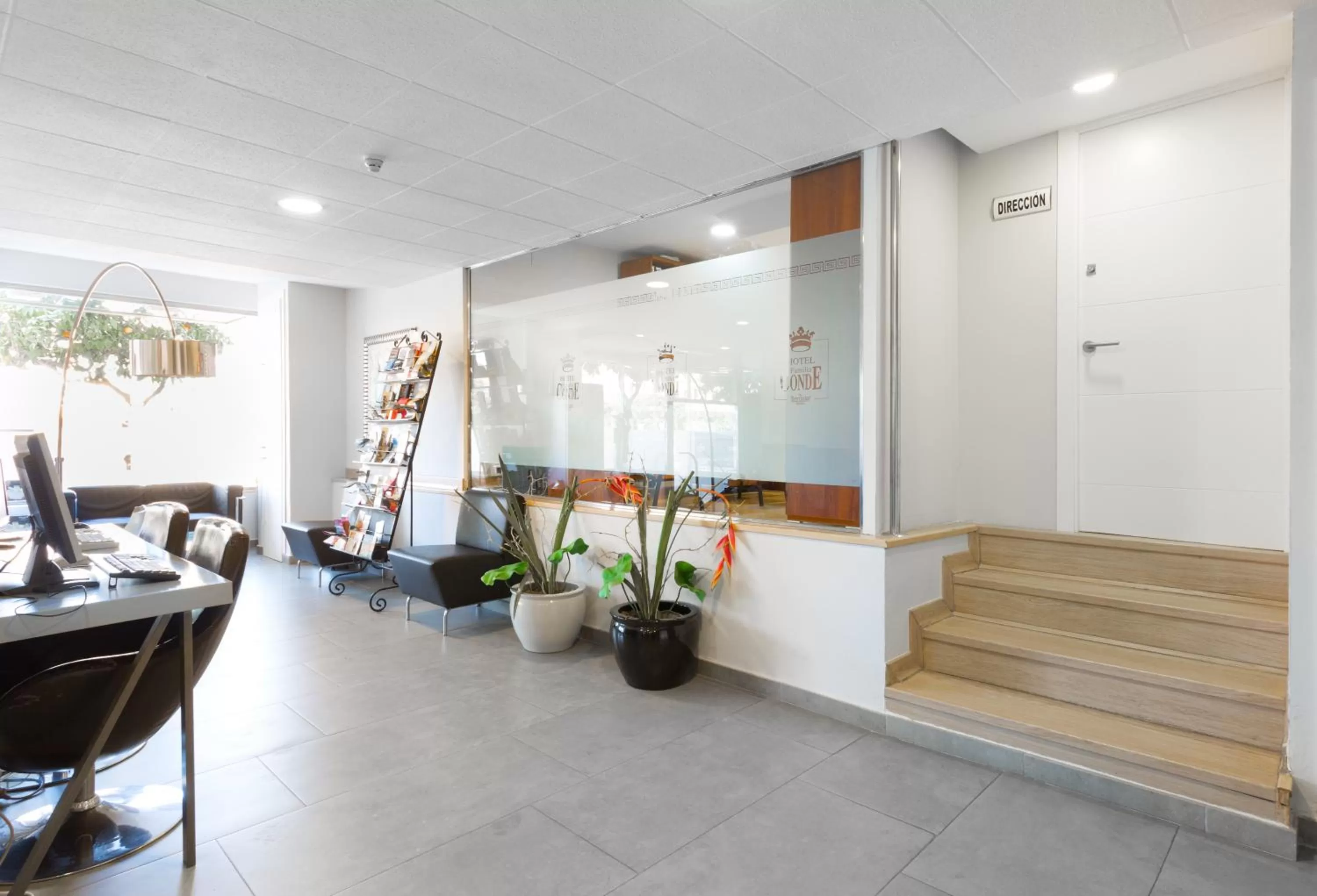 Lobby or reception in Hotel Familia Conde