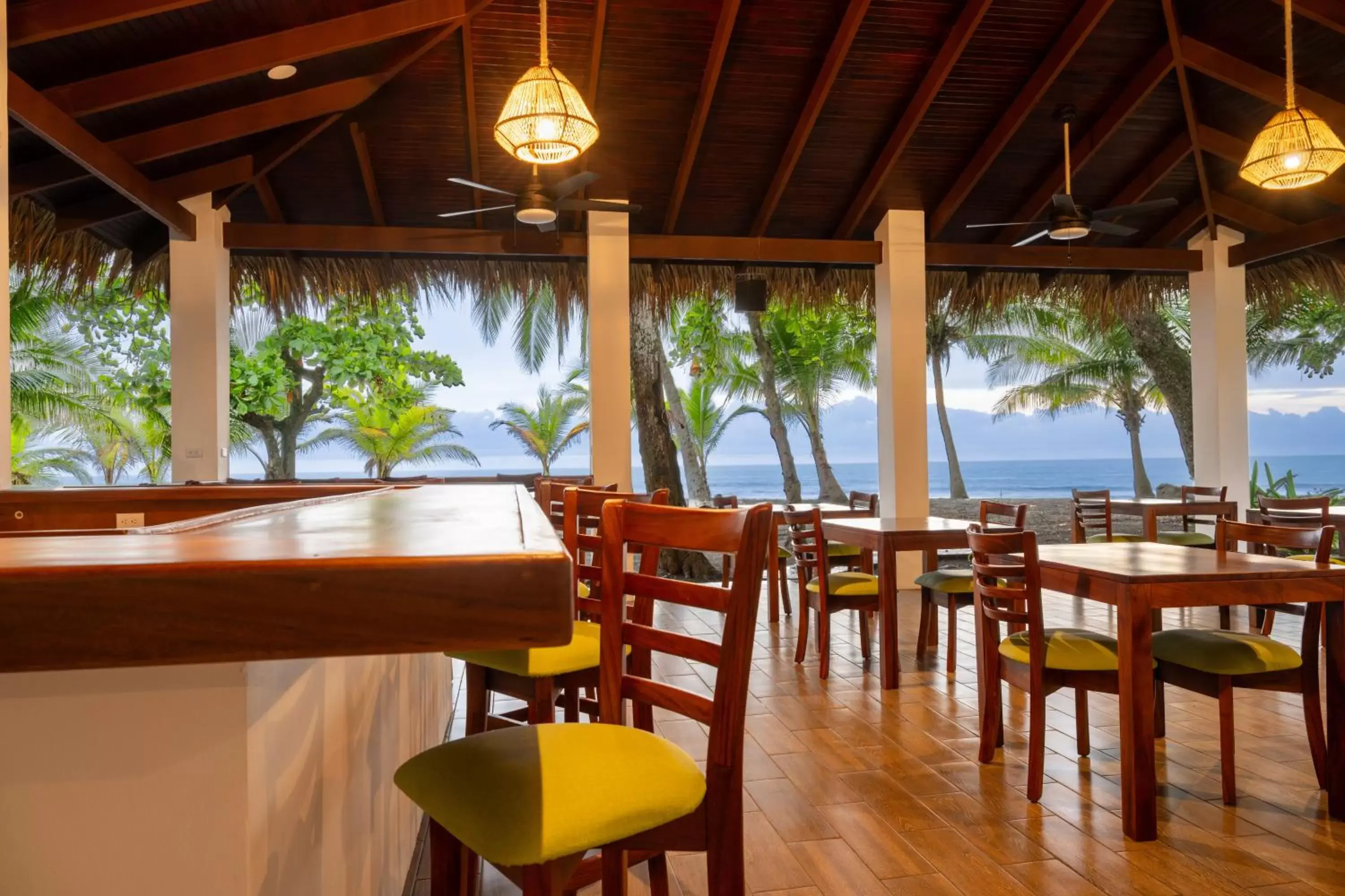Sea view, Restaurant/Places to Eat in Fuego del Sol Beachfront Hotel