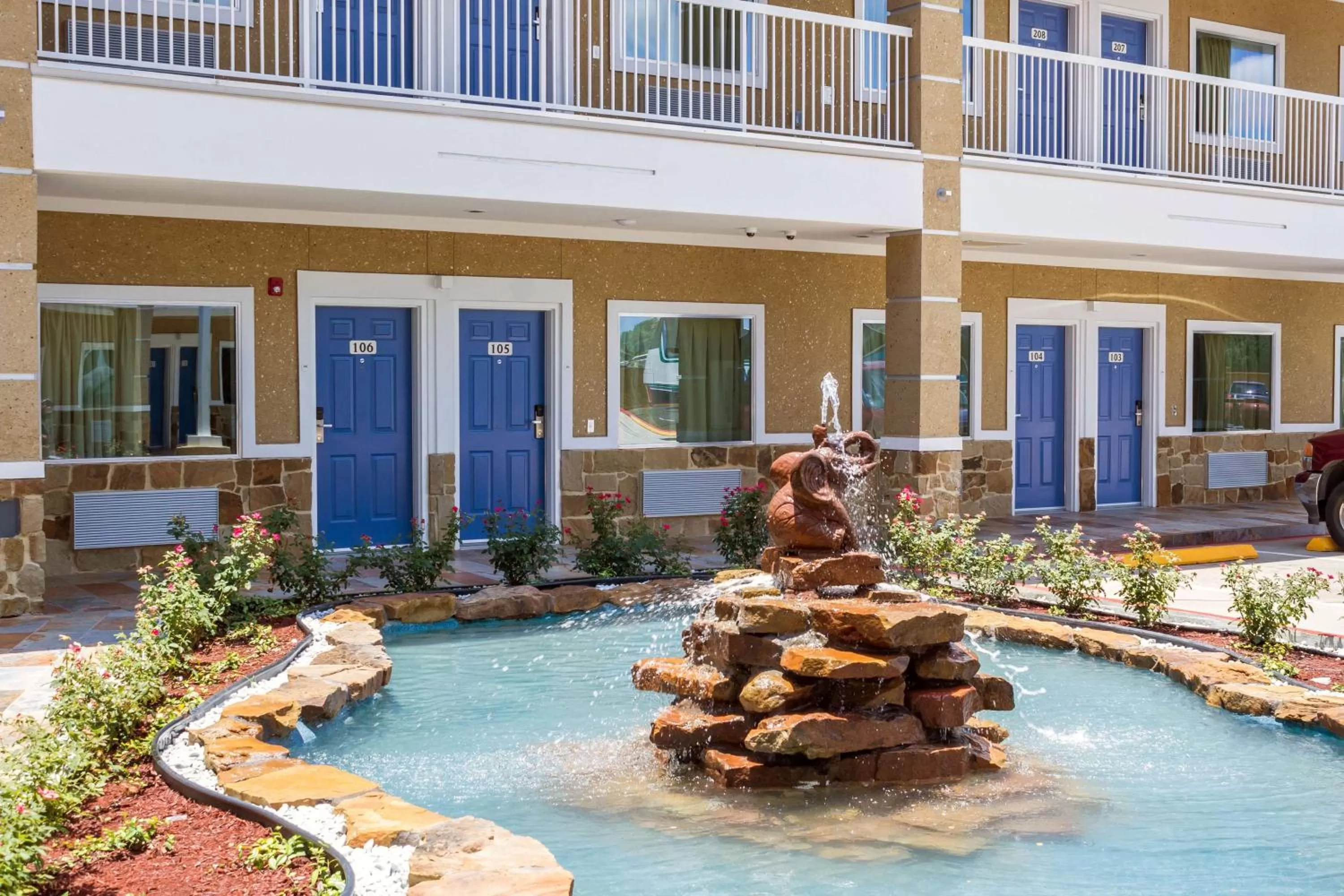 Property building in Motel 6-Houston, TX - North