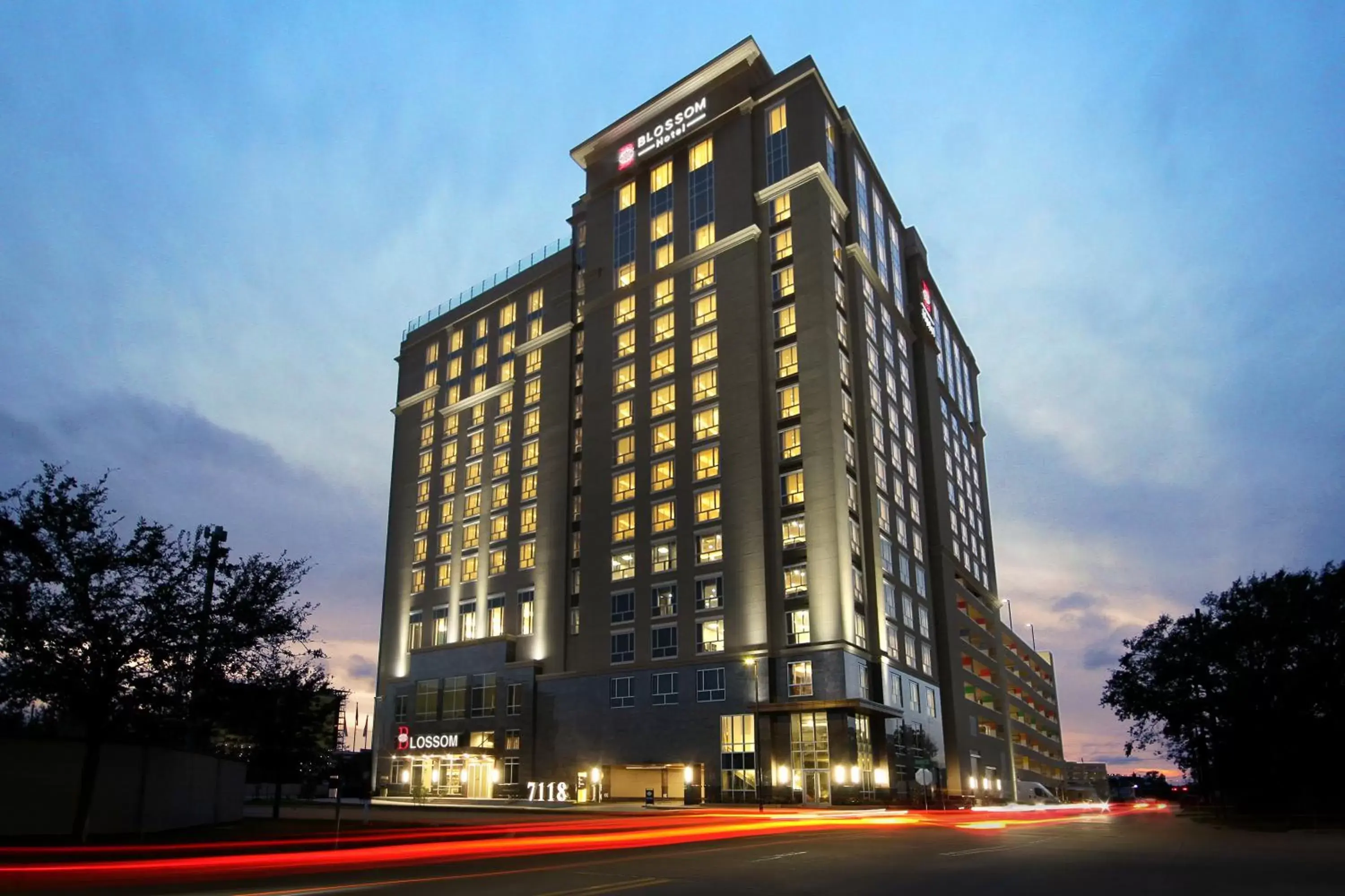 Property Building in Blossom Hotel Houston