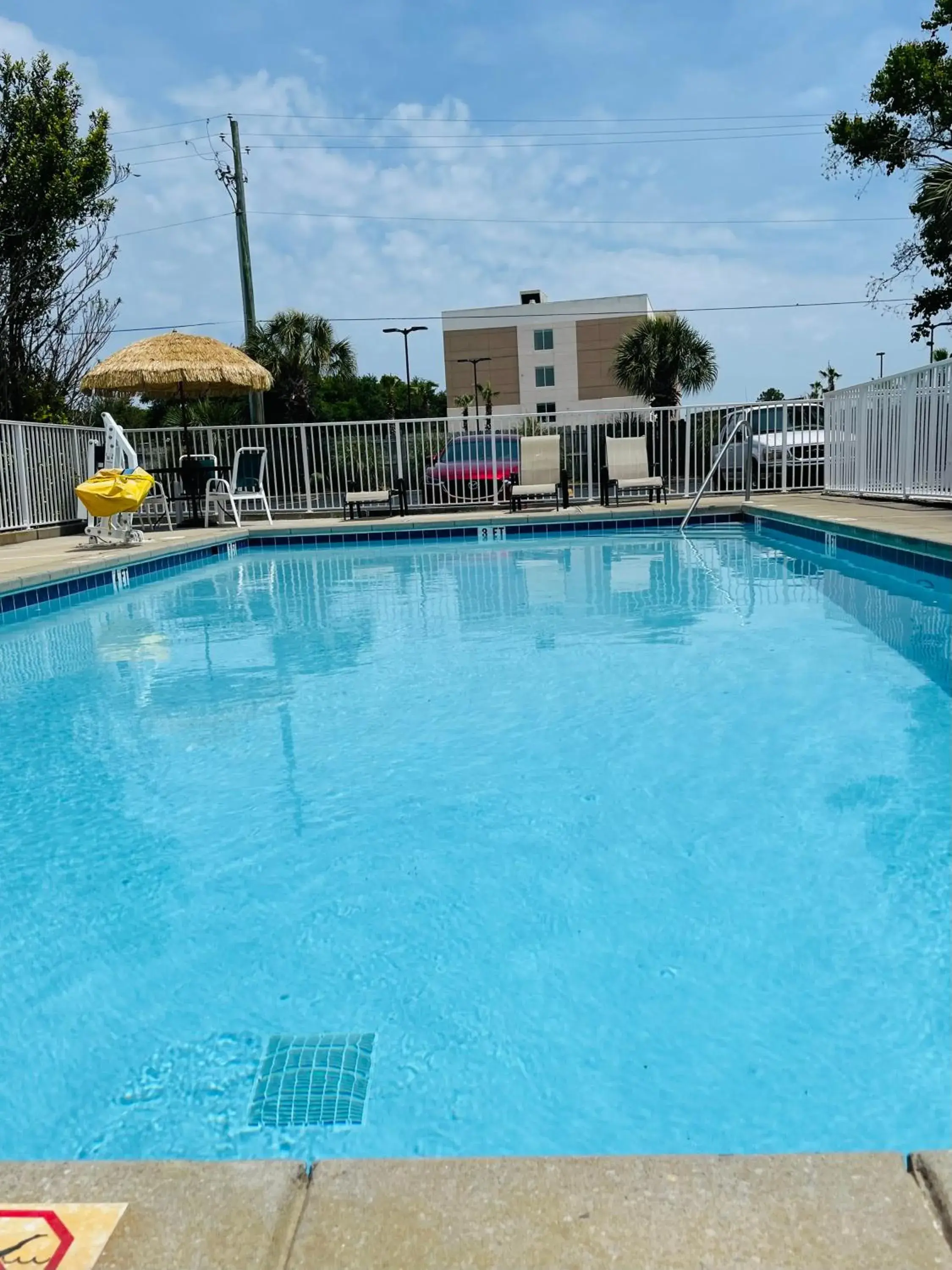 Swimming Pool in Days Inn by Wyndham Fort Walton Beach