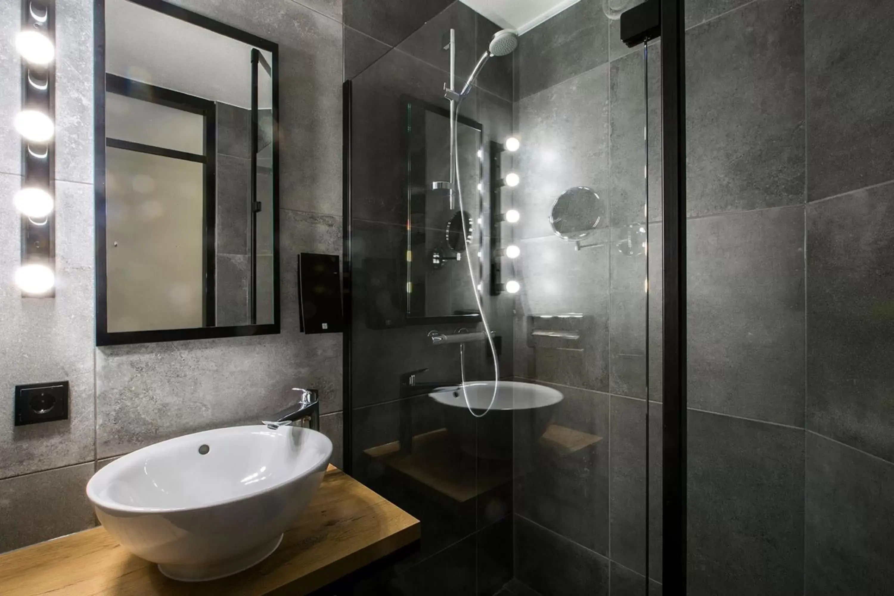 Shower, Bathroom in City Hotel Groningen