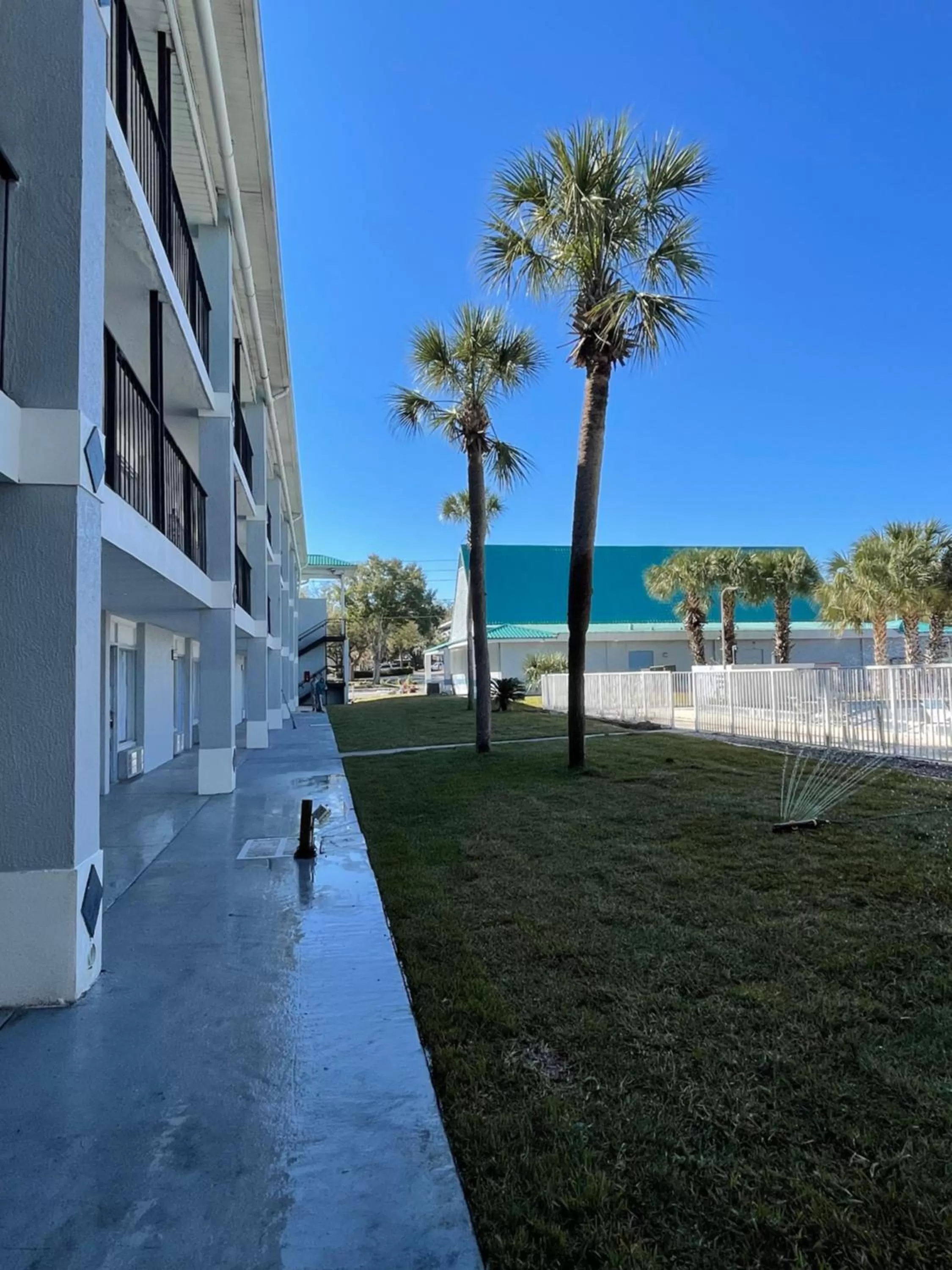 Property building in Baymont by Wyndham Altamonte Springs