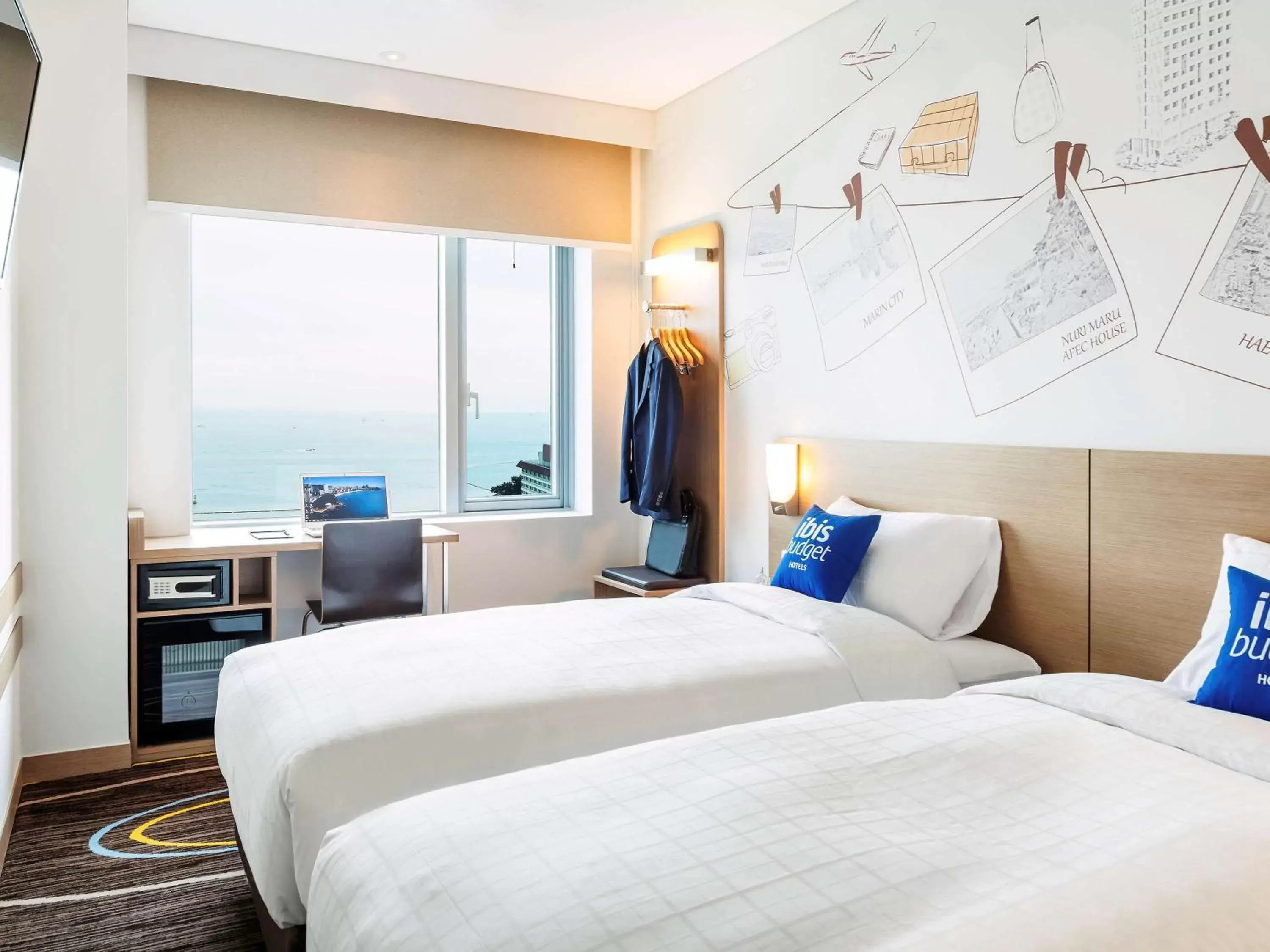 Standard Twin Room with Ocean View in ibis budget Ambassador Busan Haeundae