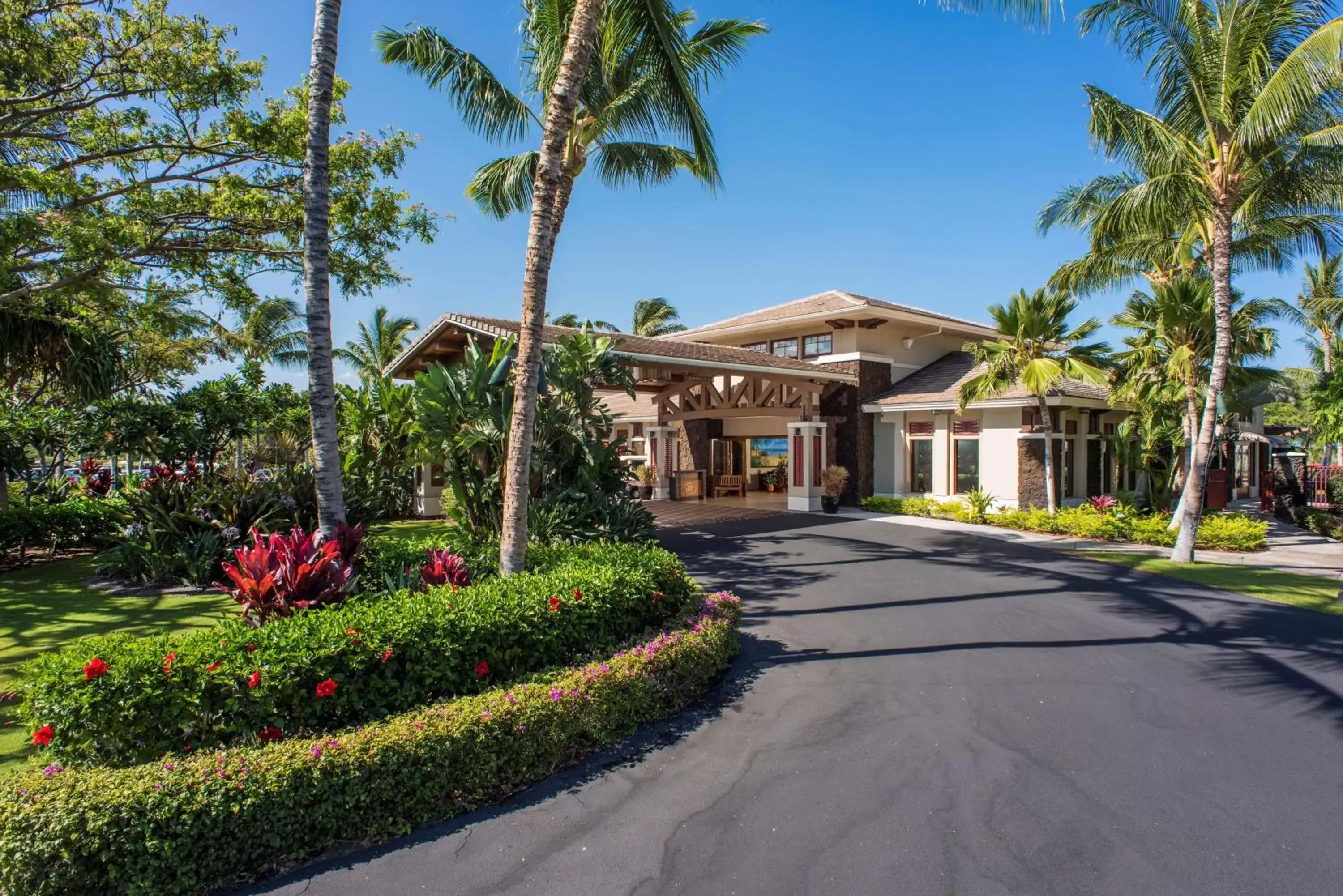 Property Building in Hilton Grand Vacations Club Kohala Suites Waikoloa