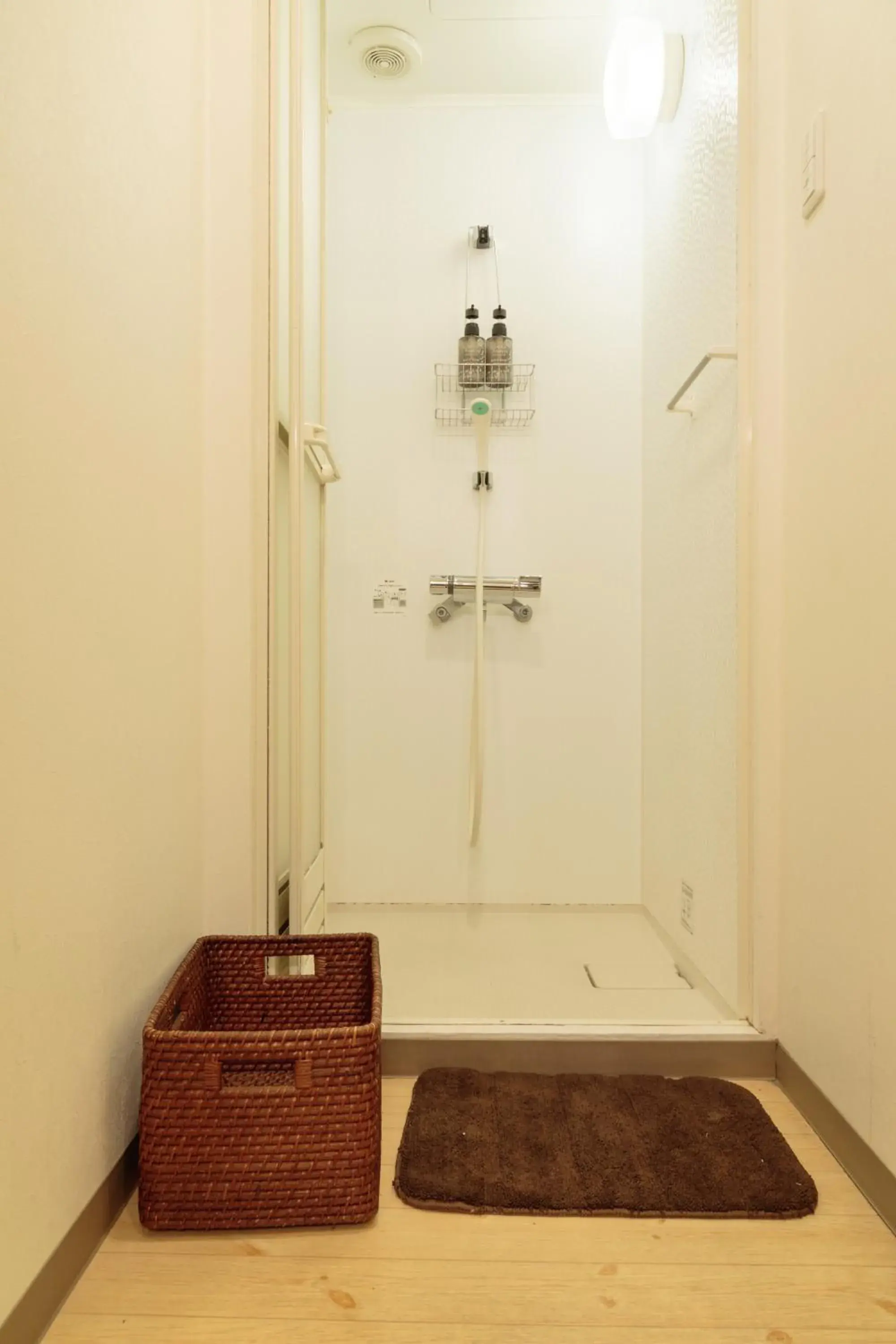 Shower, Bathroom in Kyoto Hana Hostel