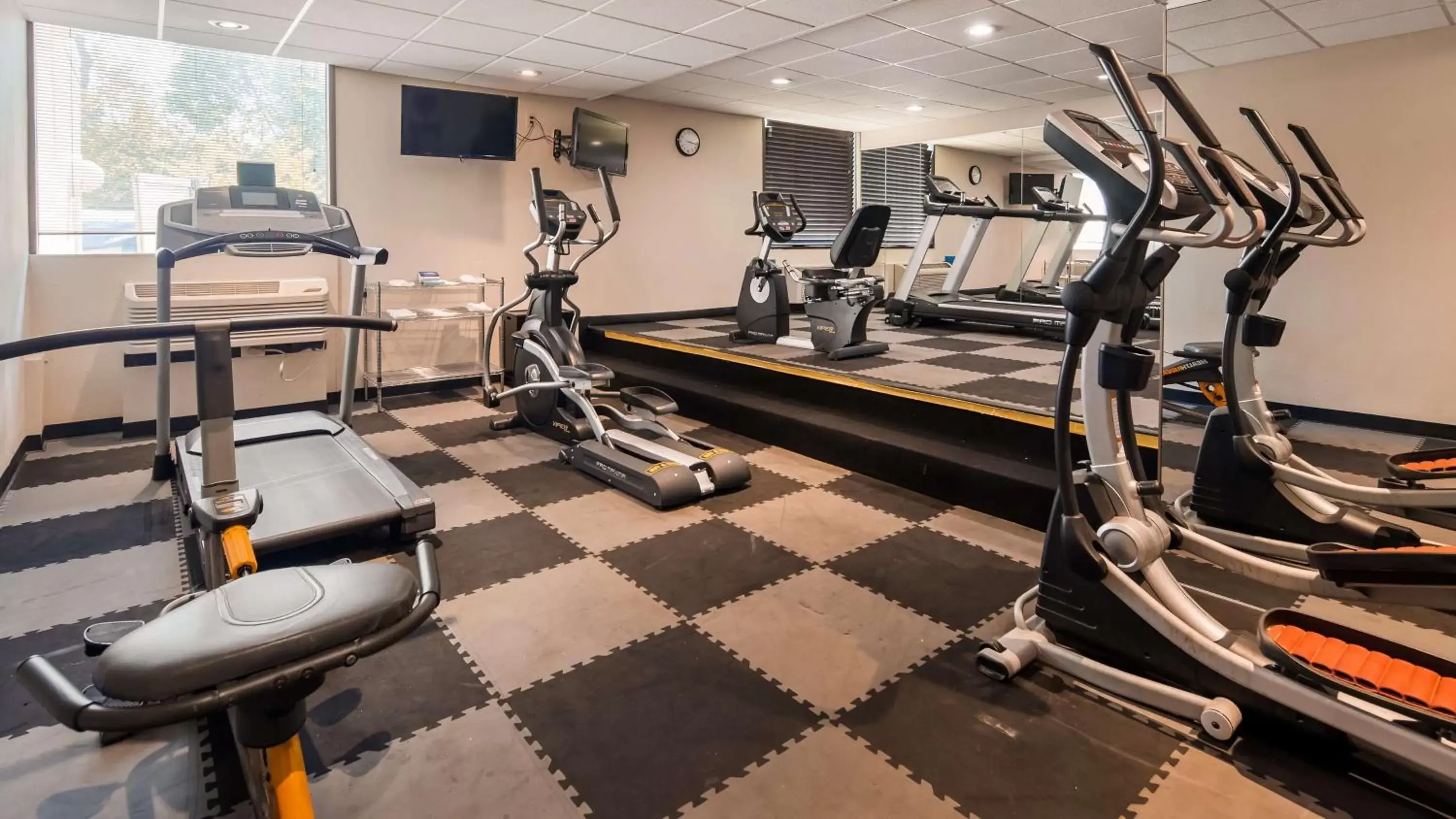 Fitness centre/facilities, Fitness Center/Facilities in Best Western Charlotte Airport Lower South End Hotel