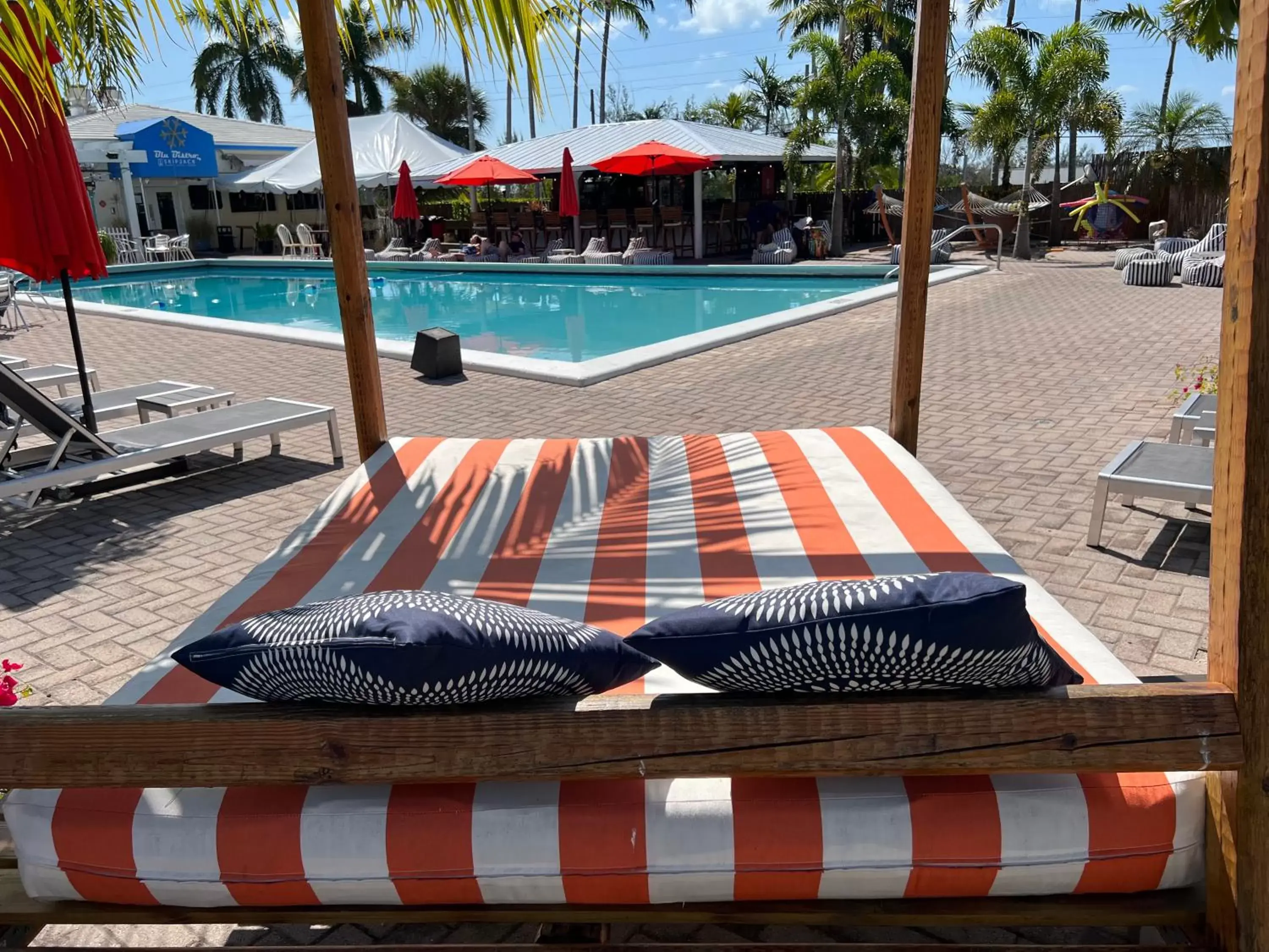 Pool view, Swimming Pool in Skipjack Resort & Marina