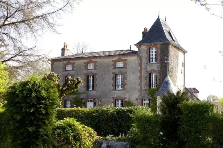 Property Building in Les Lauriers