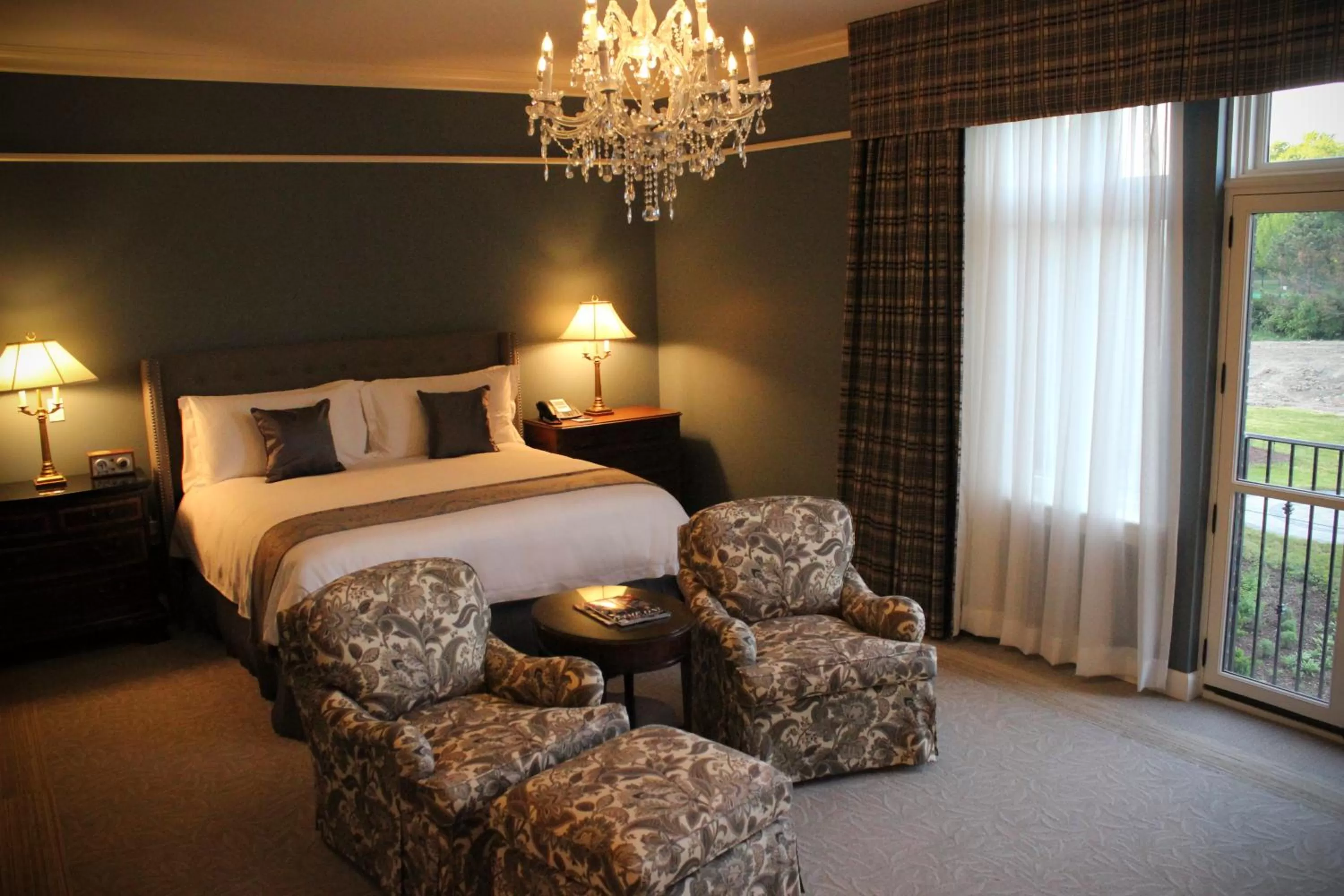 Bedroom in The Bruce Hotel