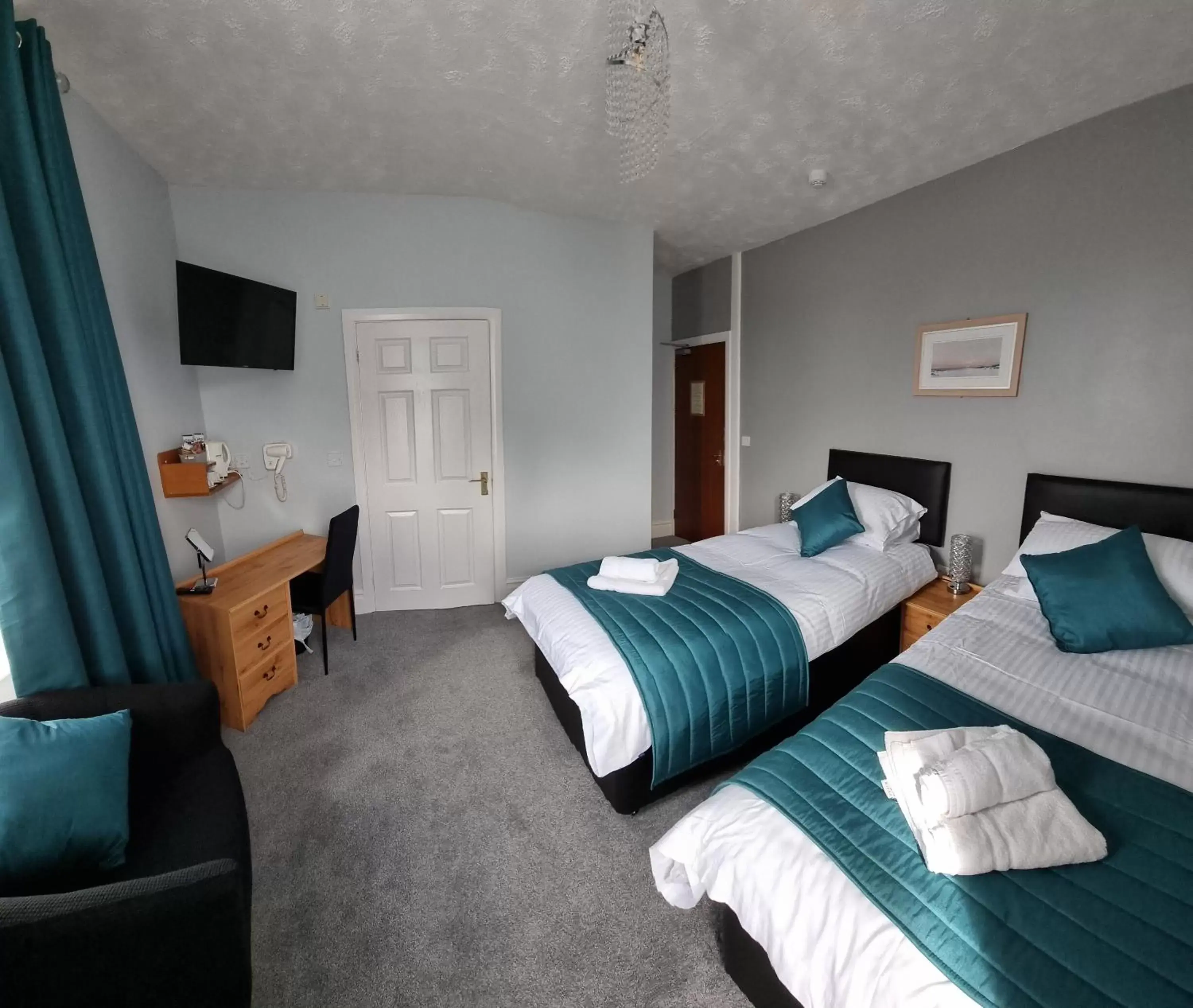 Bedroom, Bed in City Inn Bedroom, Bed in City Inn