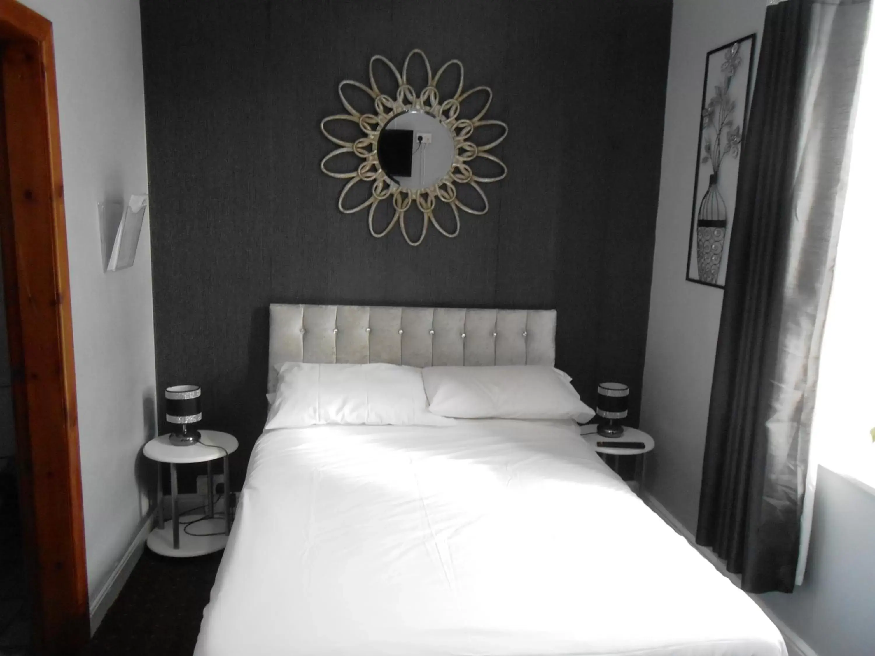 Double Room in Shore Stay Guest House Double Room in Shore Stay Guest House