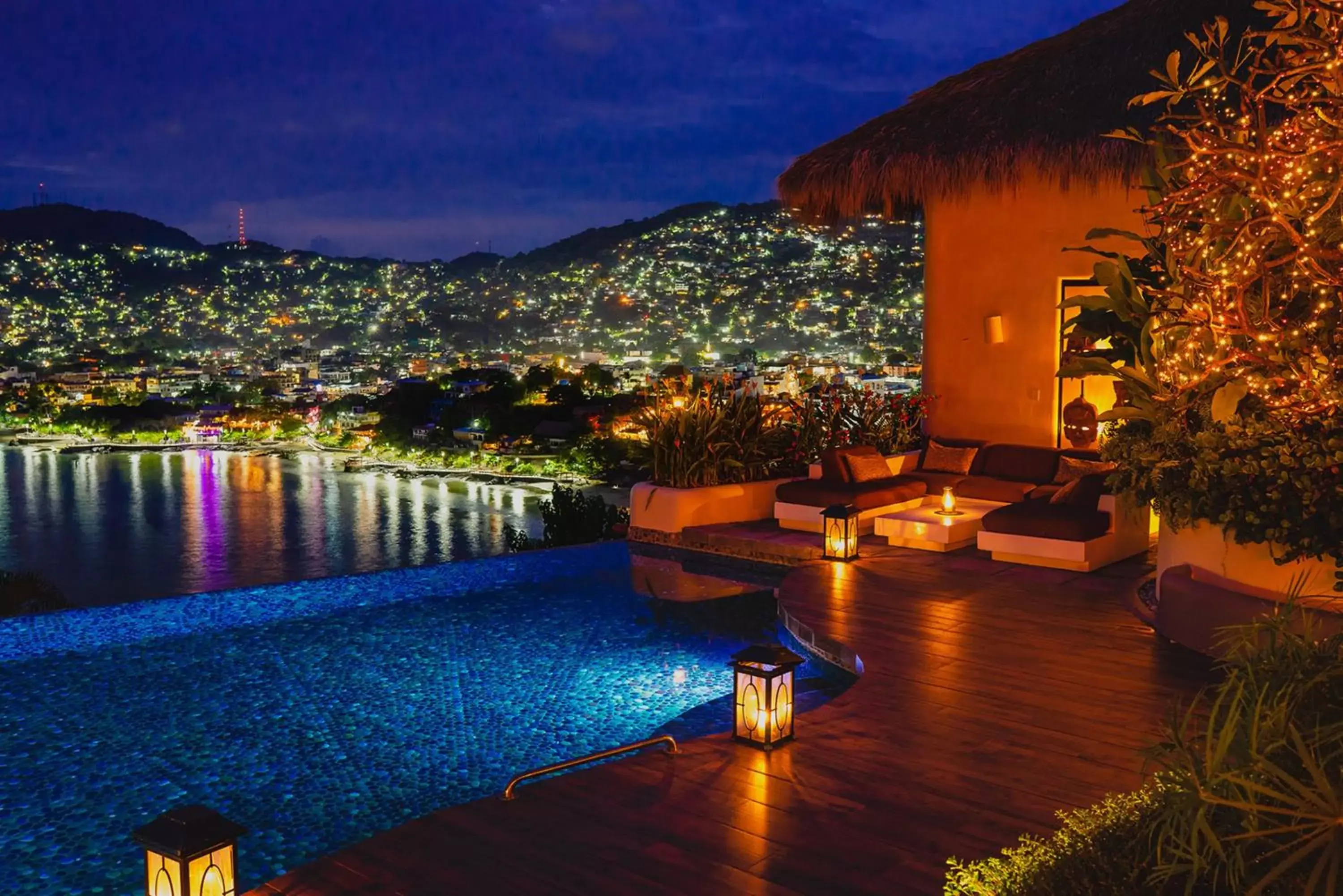 City view in Tentaciones Hotel & Lounge Pool - Adults Only