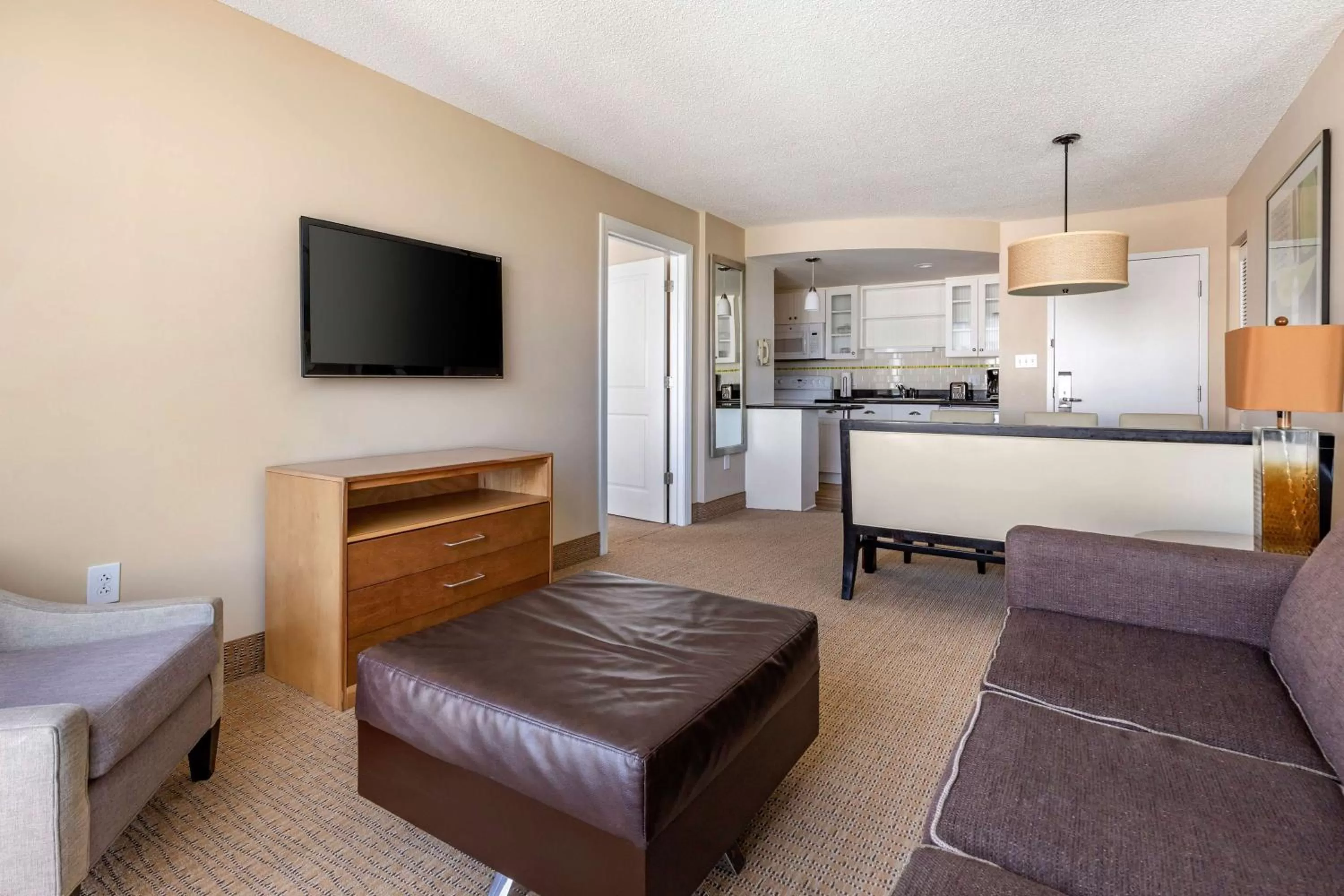 Living room in Hilton Vacation Club Ocean Beach Club Virginia Beach