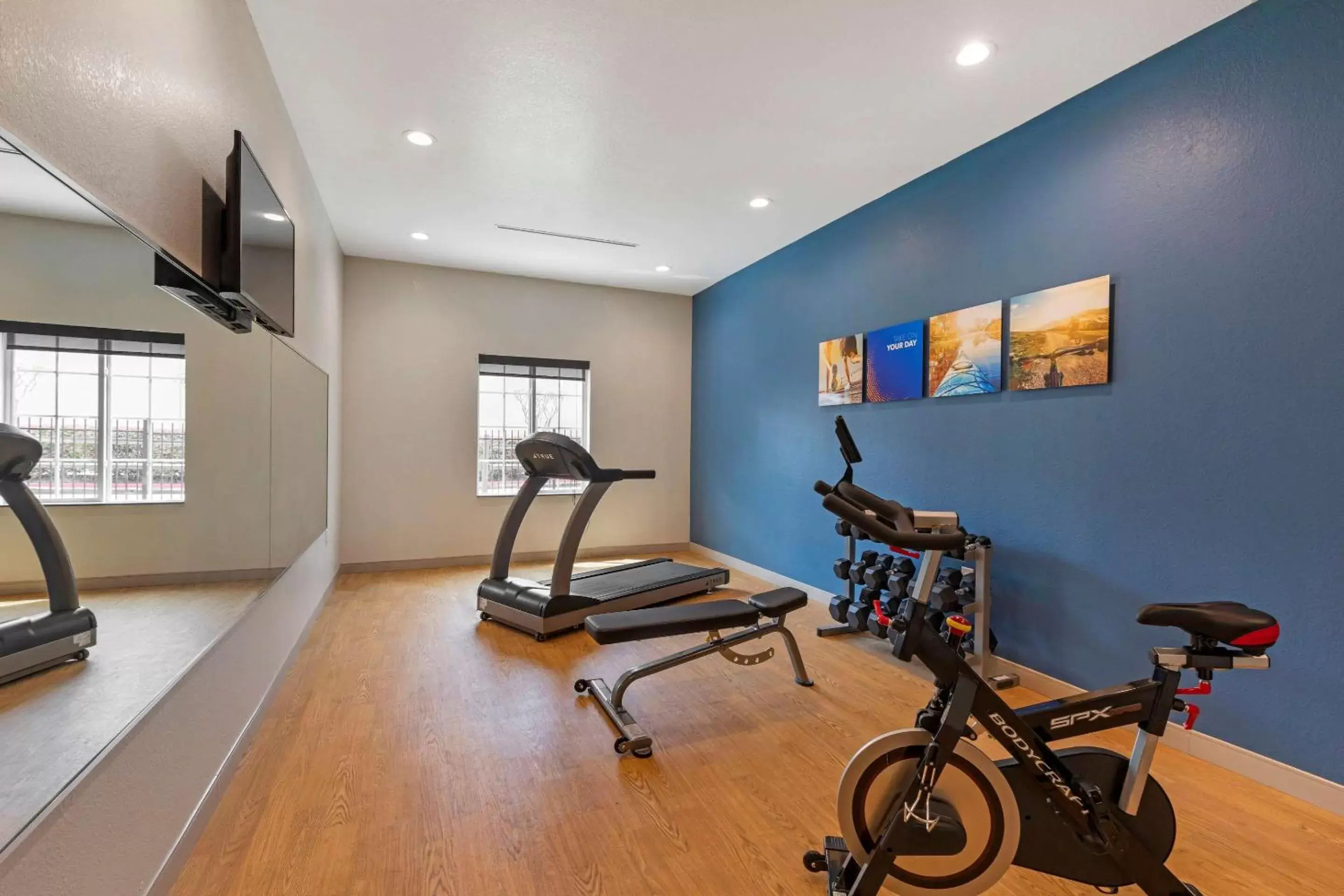 Fitness centre/facilities, Fitness Center/Facilities in Comfort Inn & Suites