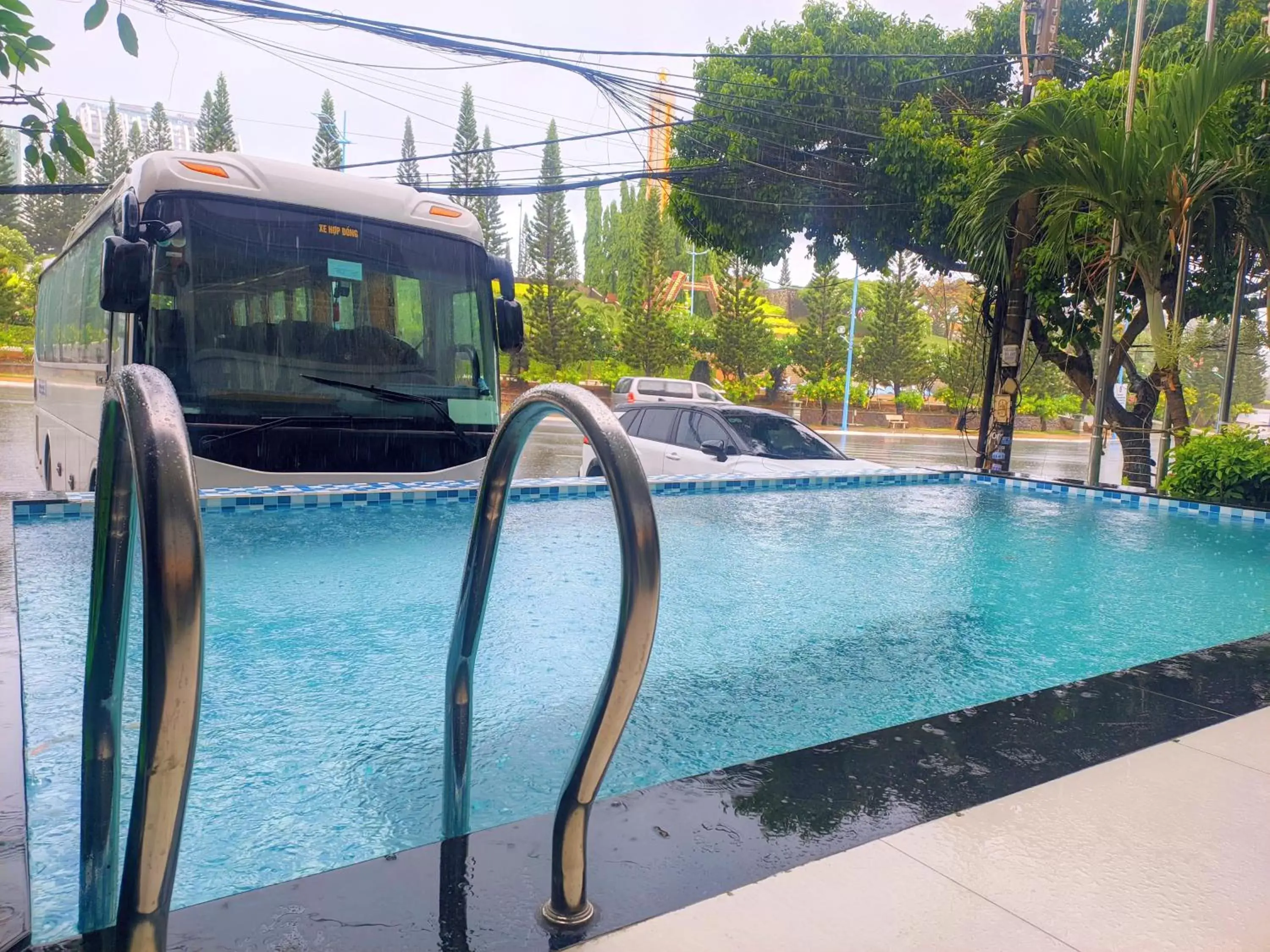 Swimming Pool in Kieu Anh Hotel