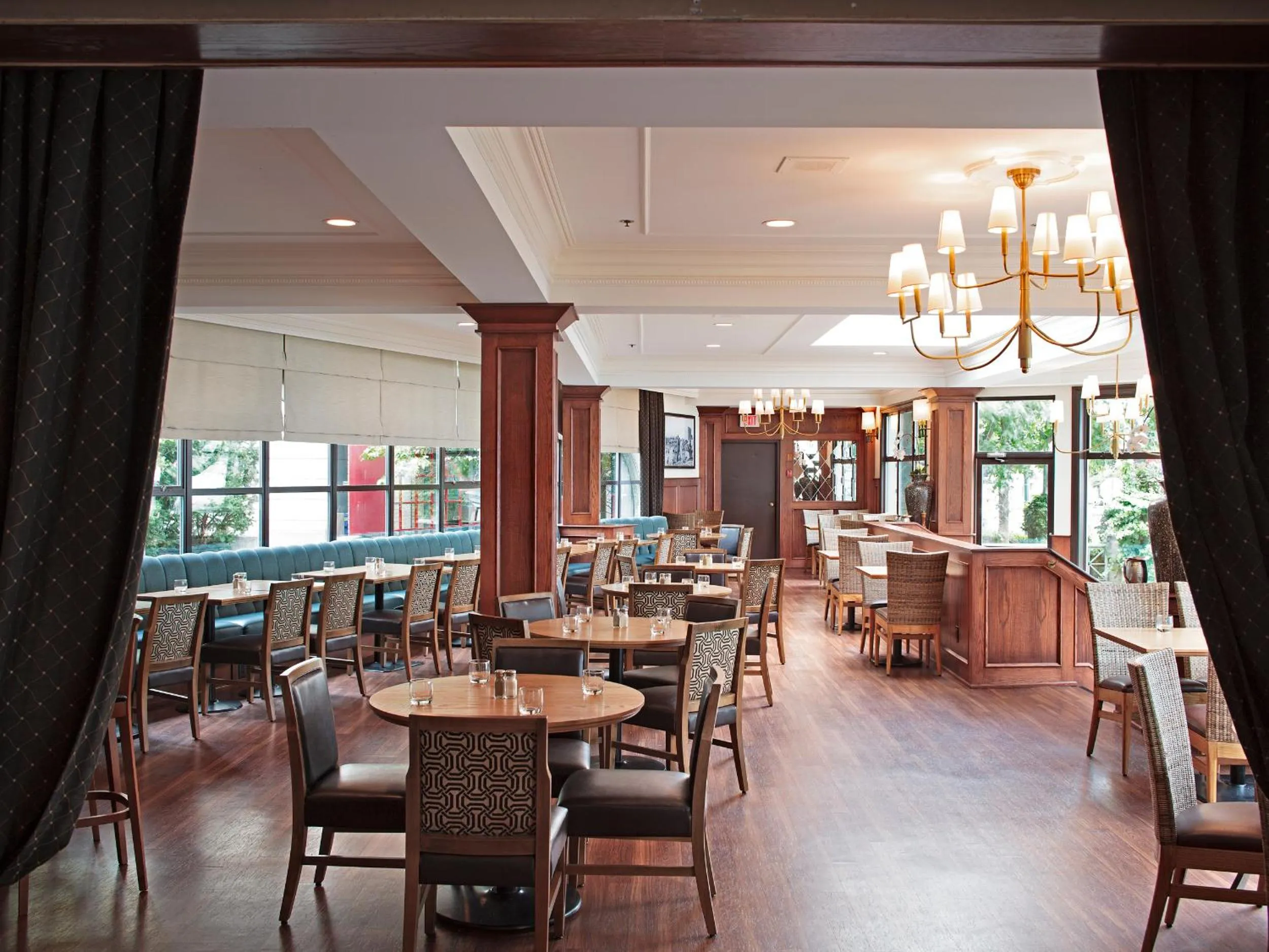 Lounge or bar in The Sylvia Hotel