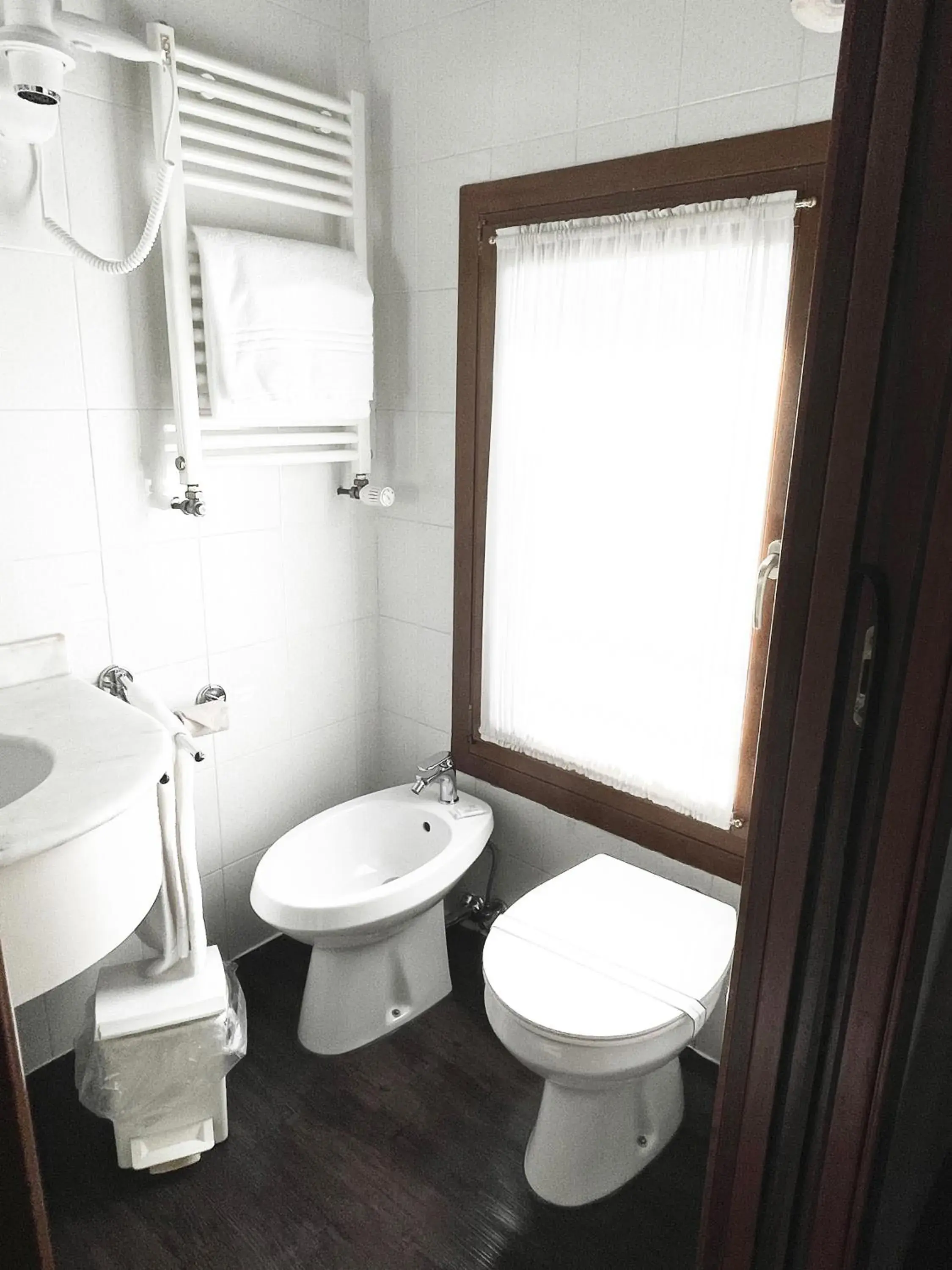Toilet, Bathroom in Hotel Villa Braida