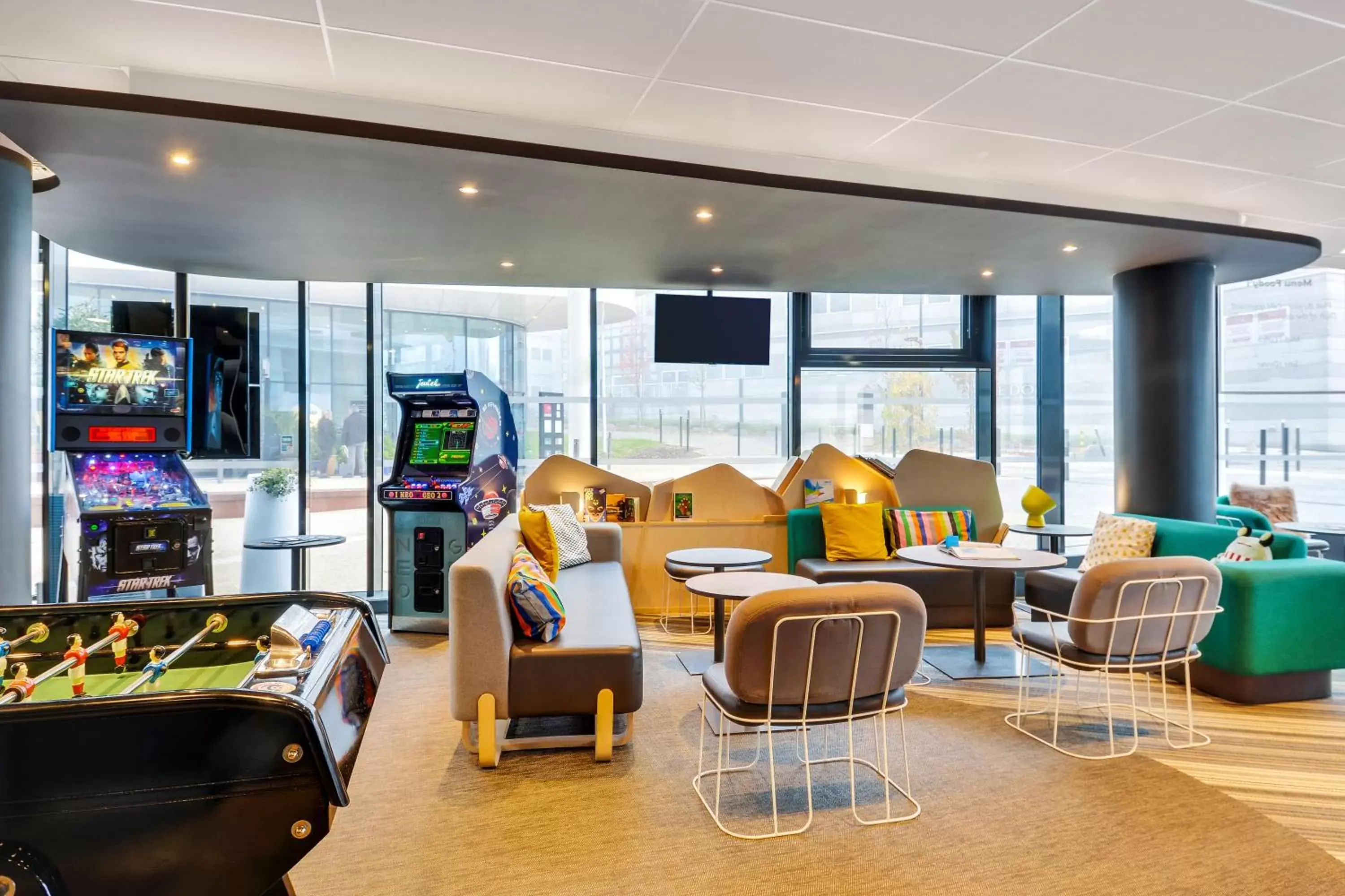 Lounge or bar, Restaurant/Places to Eat in ibis Styles Paris Charles de Gaulle Airport