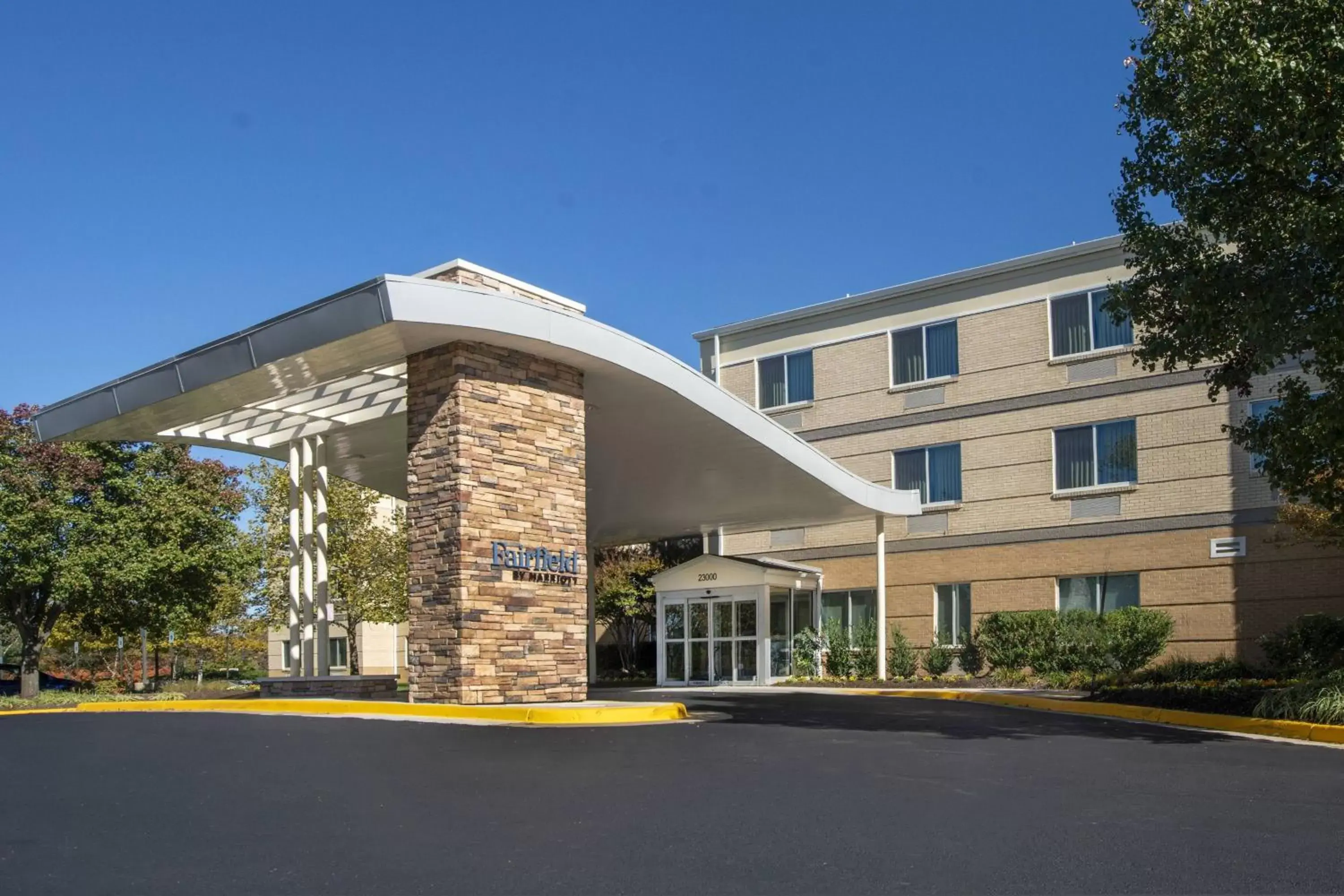 Property Building in Fairfield Inn & Suites Dulles Airport