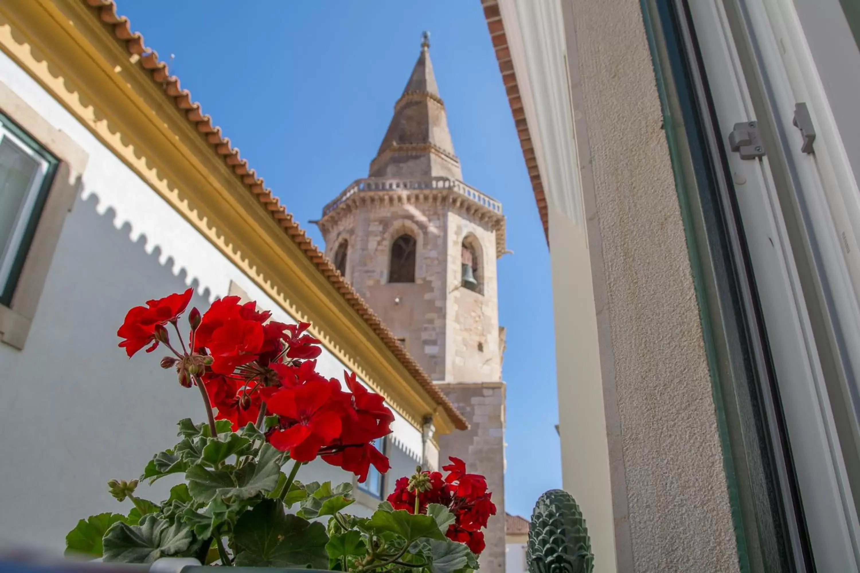 Nearby landmark in Hotel República