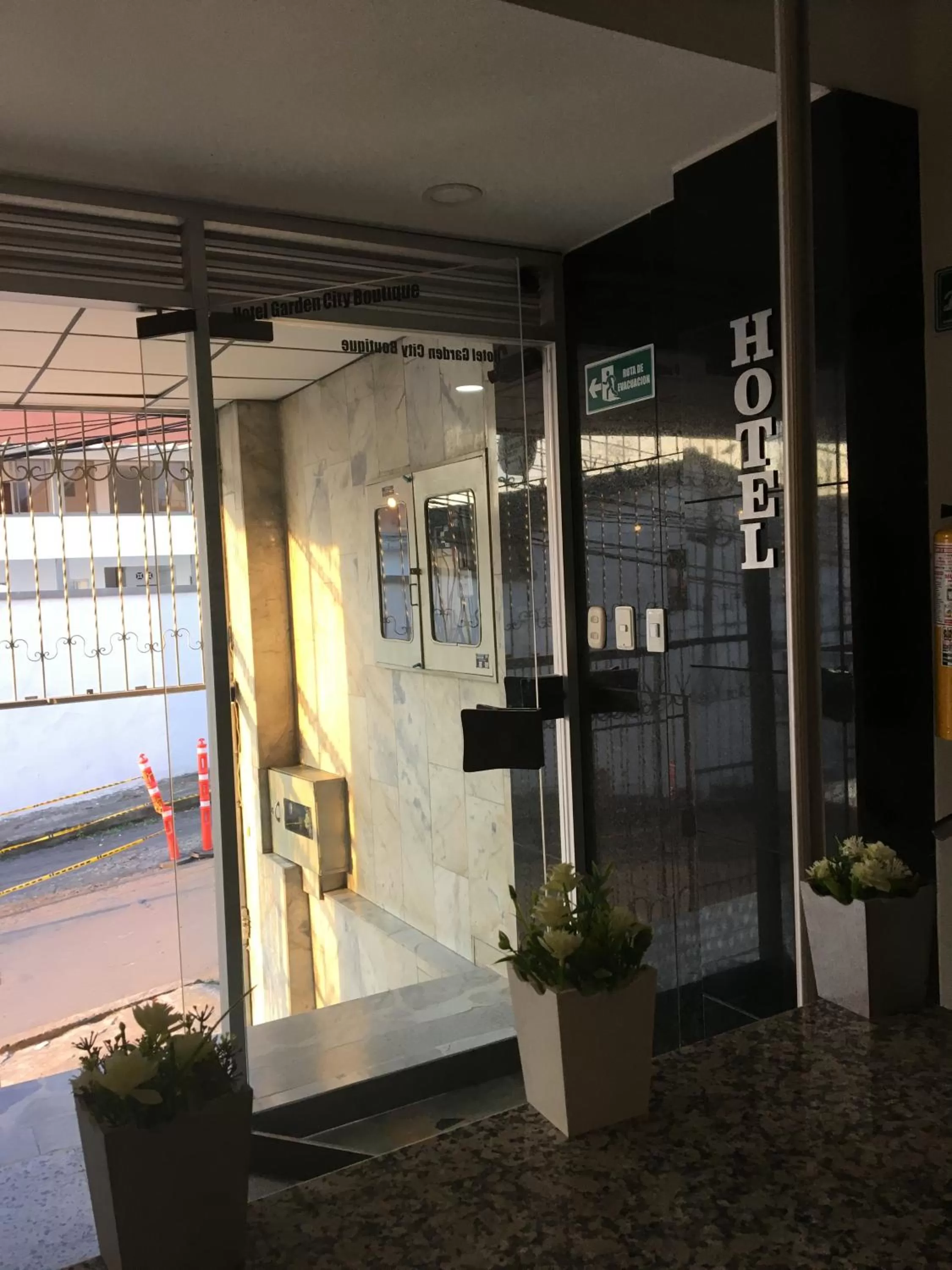 Property building in Hotel Garden City Boutique