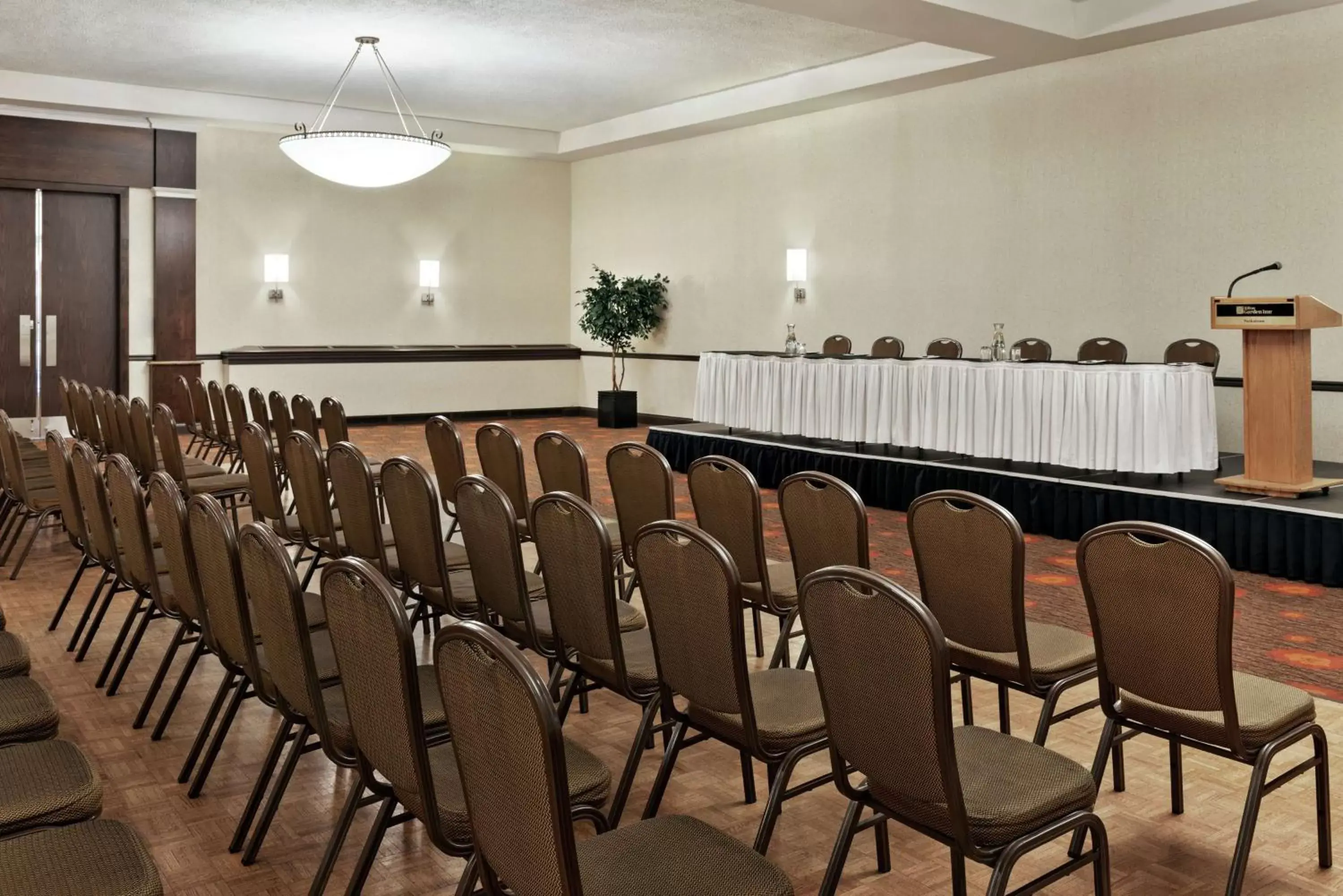 Meeting/conference room in Hilton Garden Inn Saskatoon Downtown