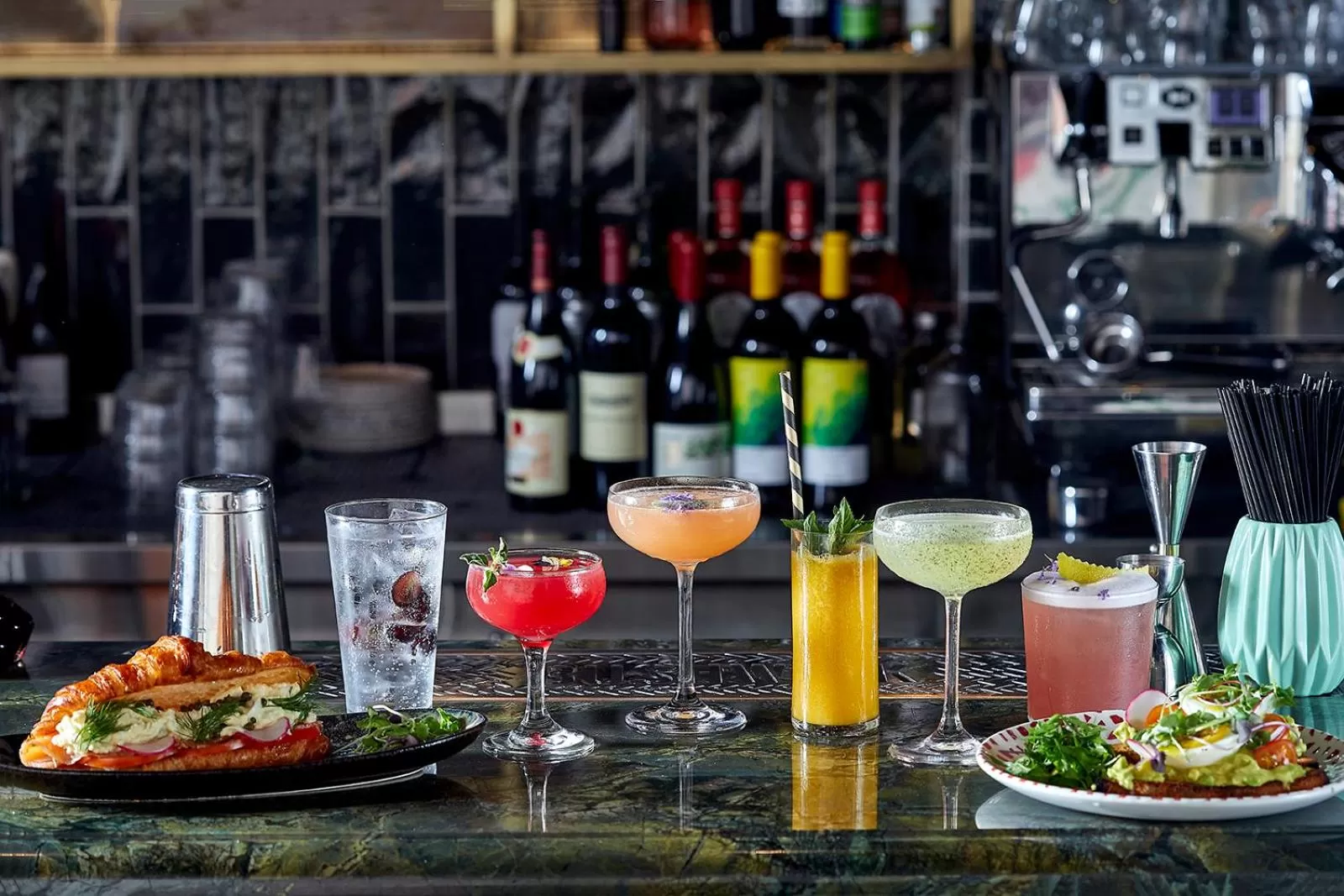 Lounge or bar in Fabric Hotel - an Atlas Boutique Hotel