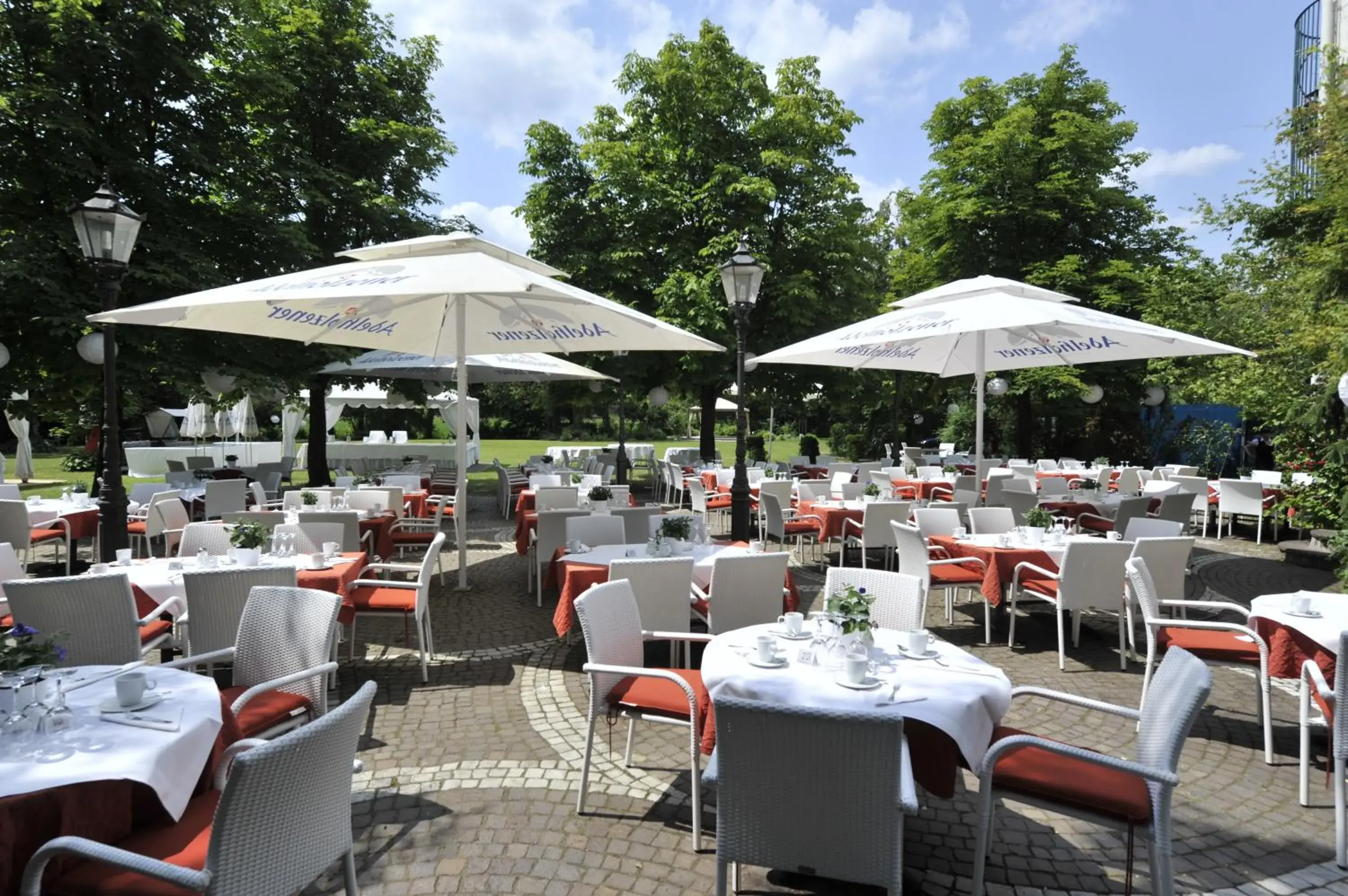 Summer, Restaurant/Places to Eat in Parkhotel Schmid