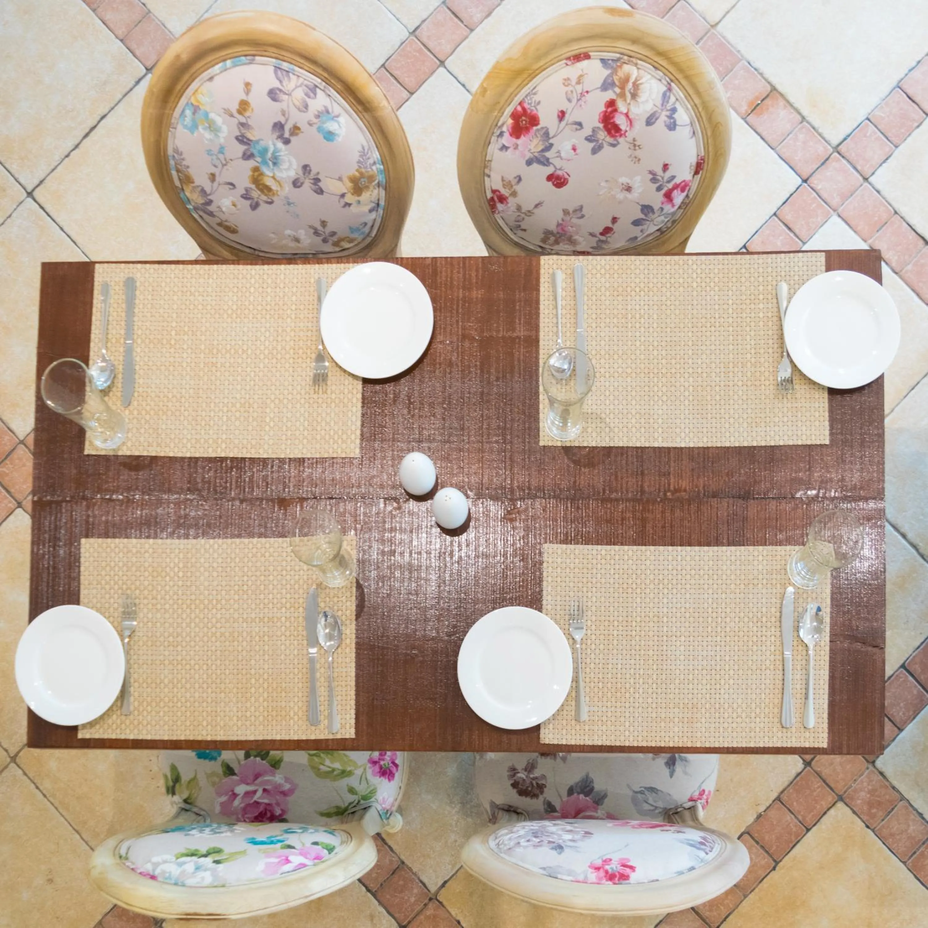 Food and drinks in The Ivy Anjuna