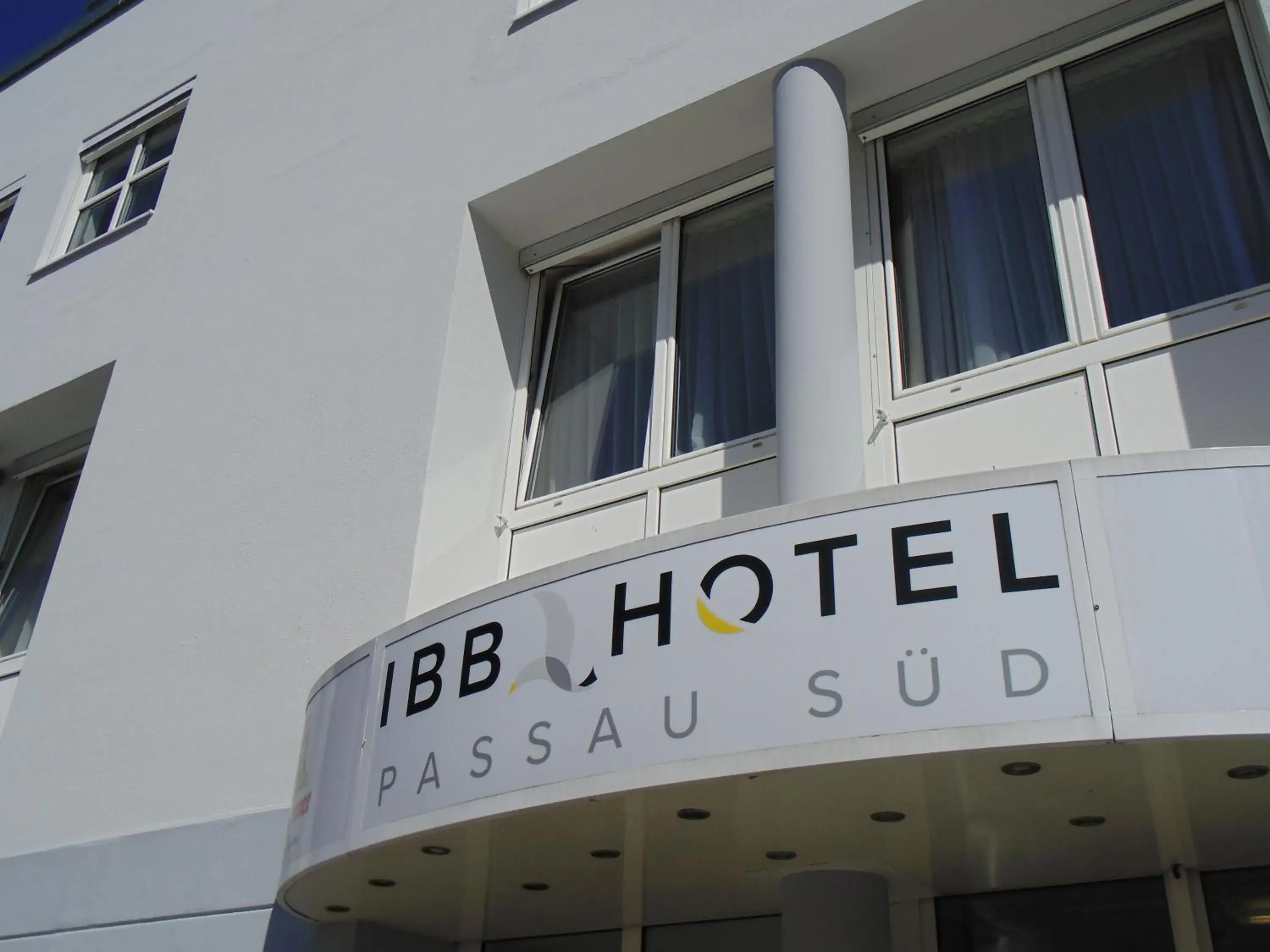 Facade/entrance, Property Building in IBB Hotel Passau Sued