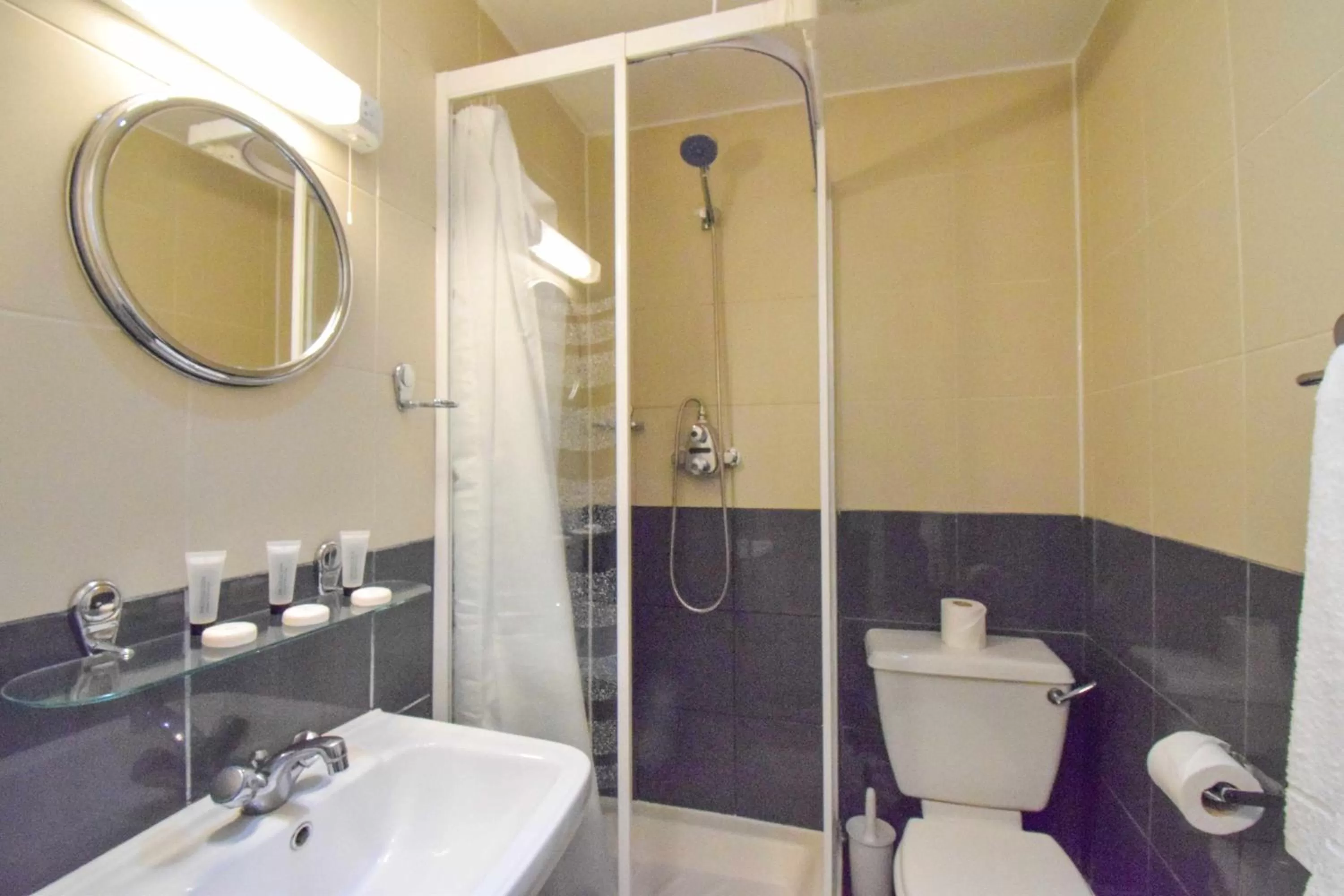 Pembridge Palace Hotel