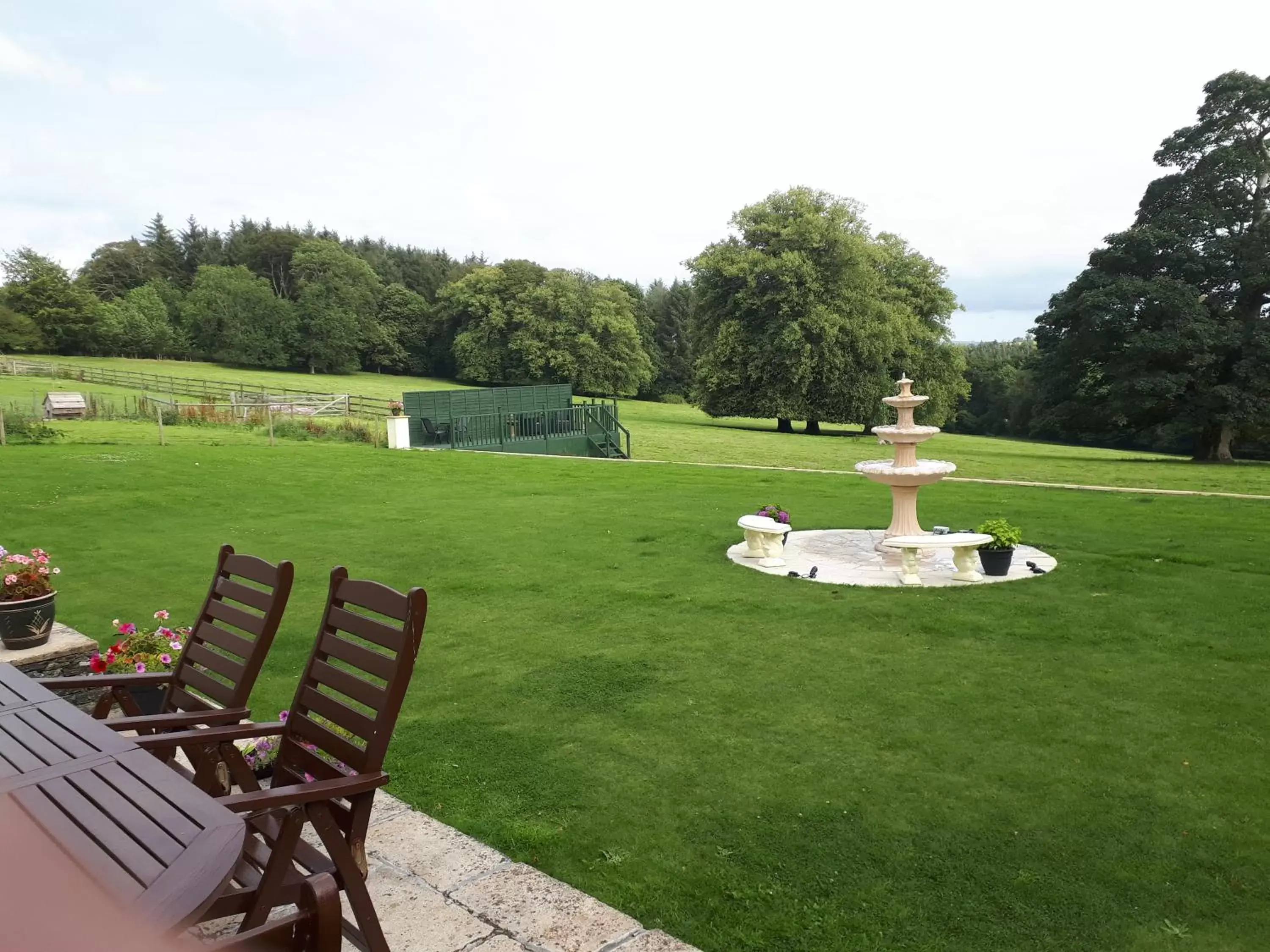 Garden view, Garden in Trelaske Manor B&B