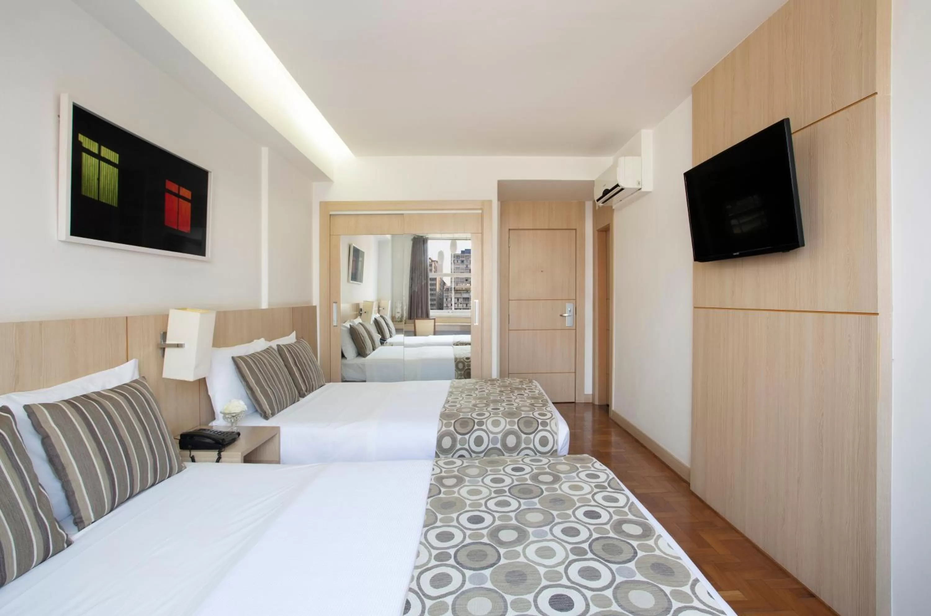 Photo of the whole room, Bed in Normandy Hotel