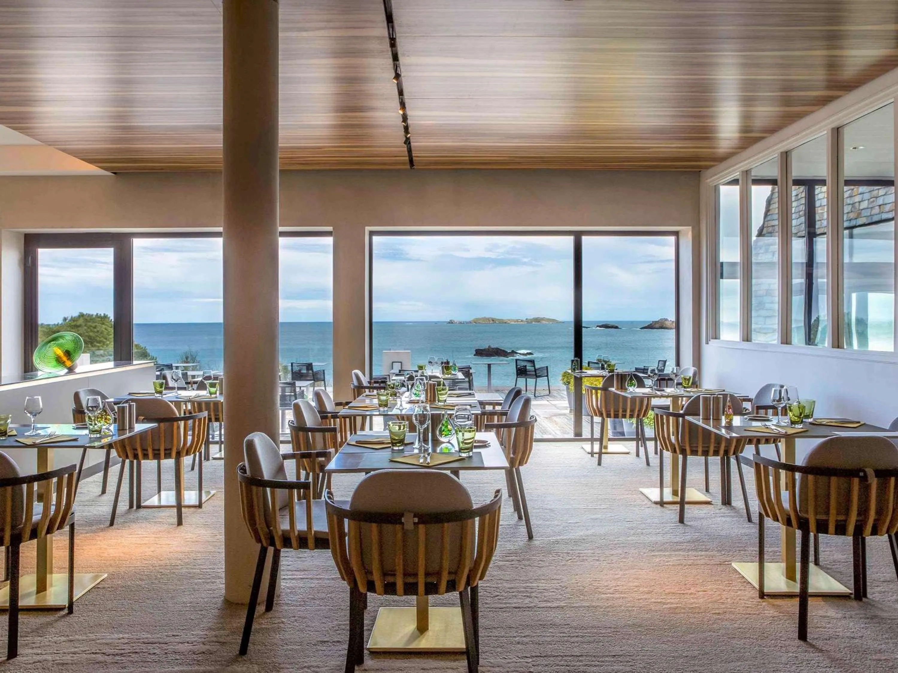 Restaurant/places to eat in Emeria Dinard Thalasso Spa