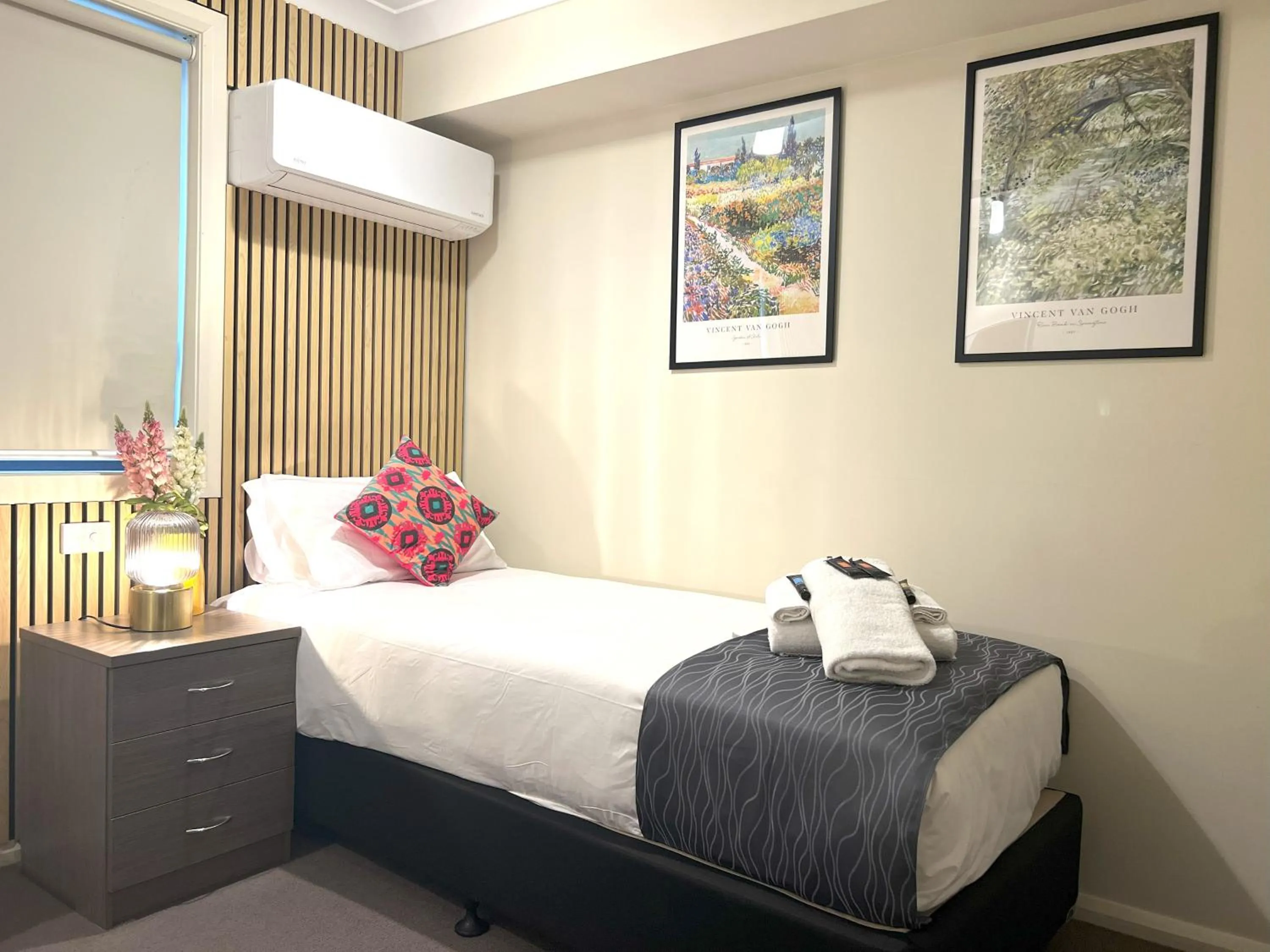 Decorative detail, Bed in Havannah Accommodation