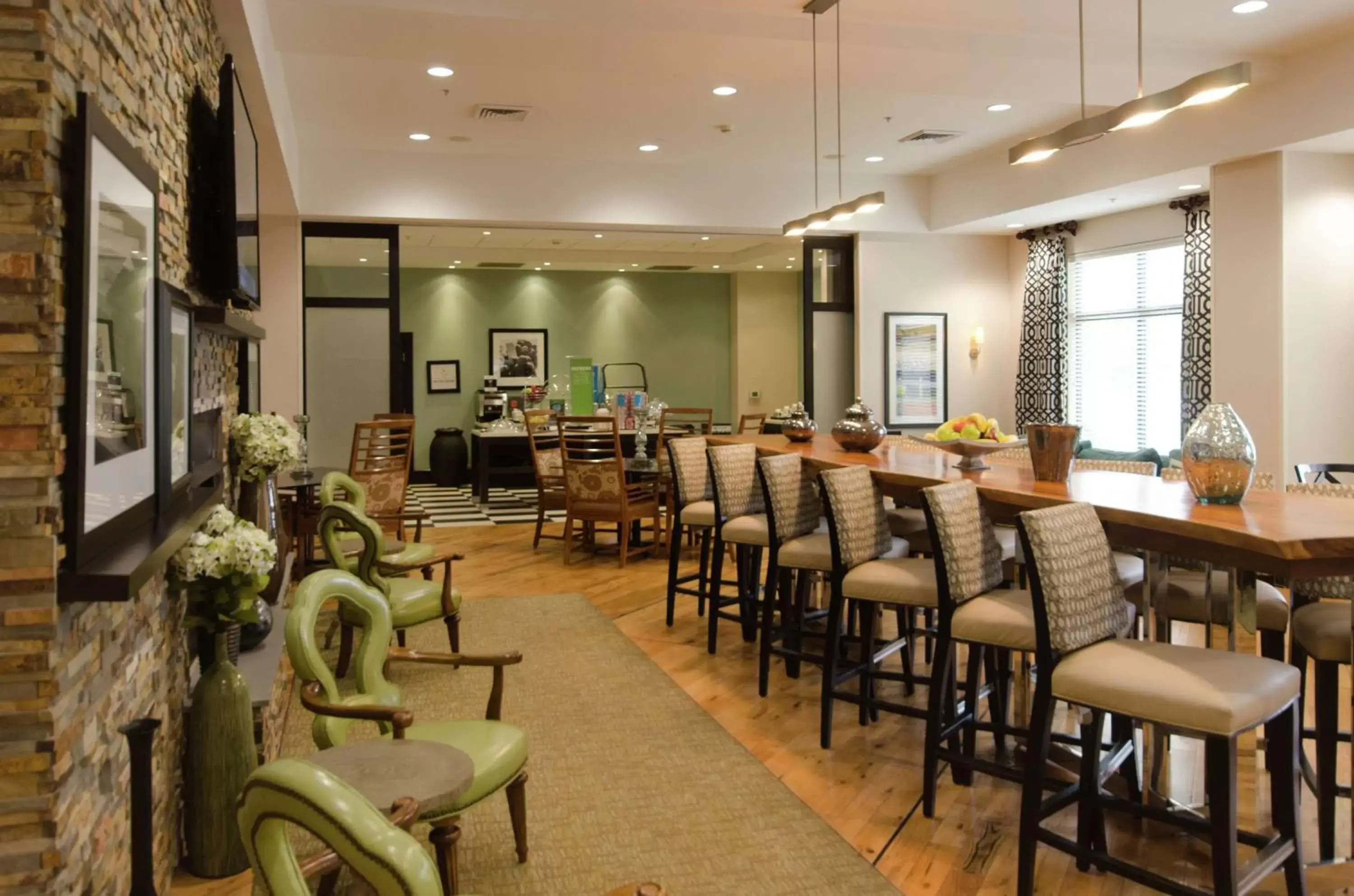 Dining area, Restaurant/Places to Eat in Hampton Inn Hickory