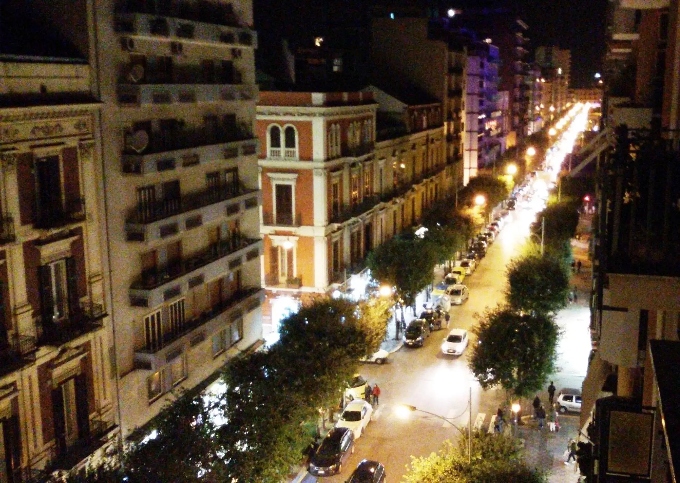Night, Bird's-eye View in CAVOUR 124 -guest-room-