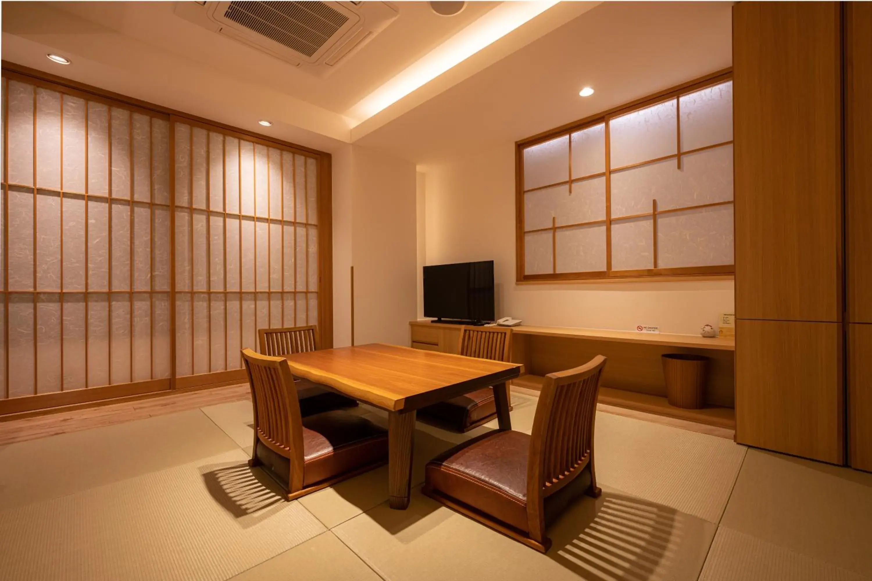 Living room, Dining Area in Suminoyu