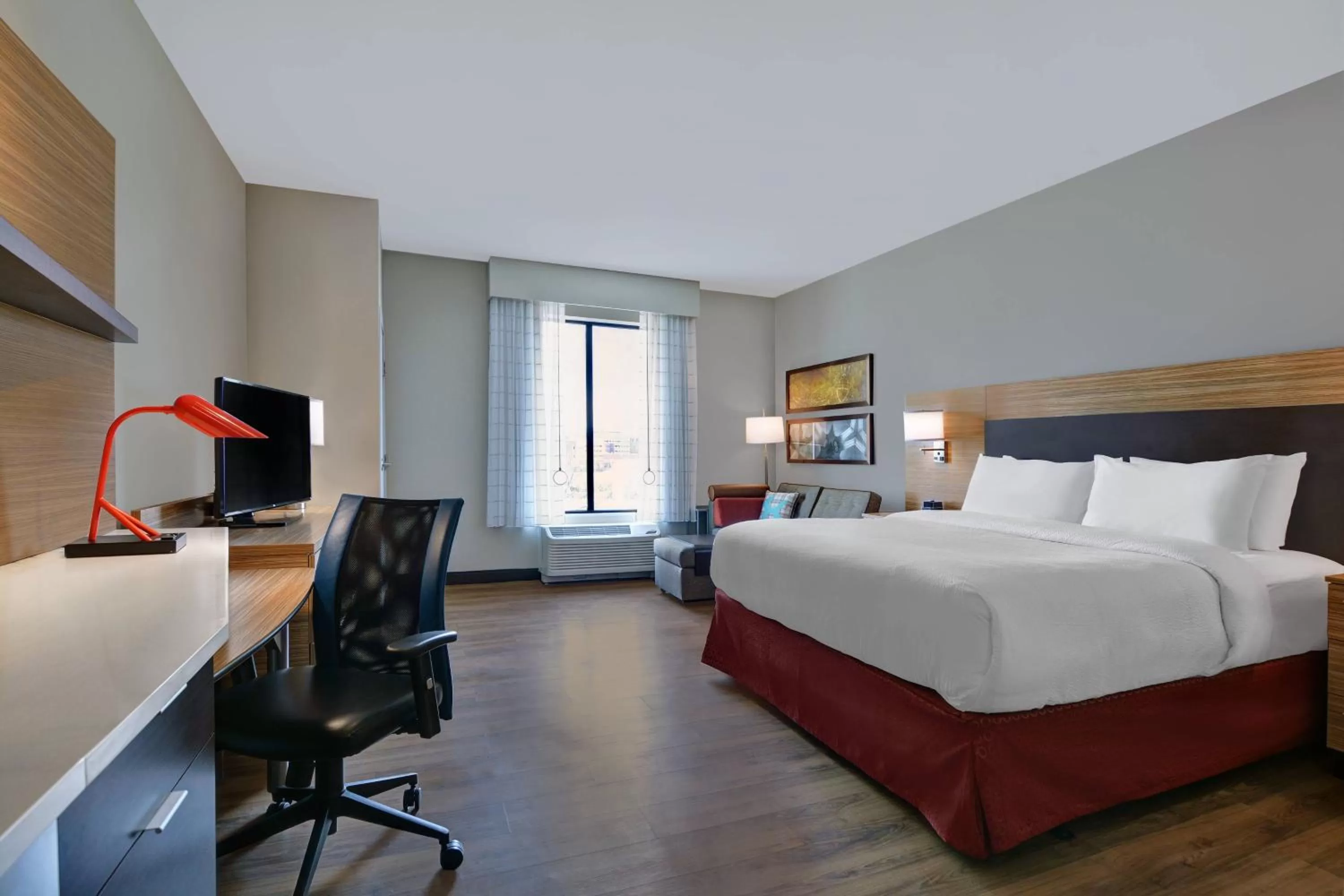 Photo of the whole room, Bed in TownePlace Suites by Marriott Indianapolis Downtown