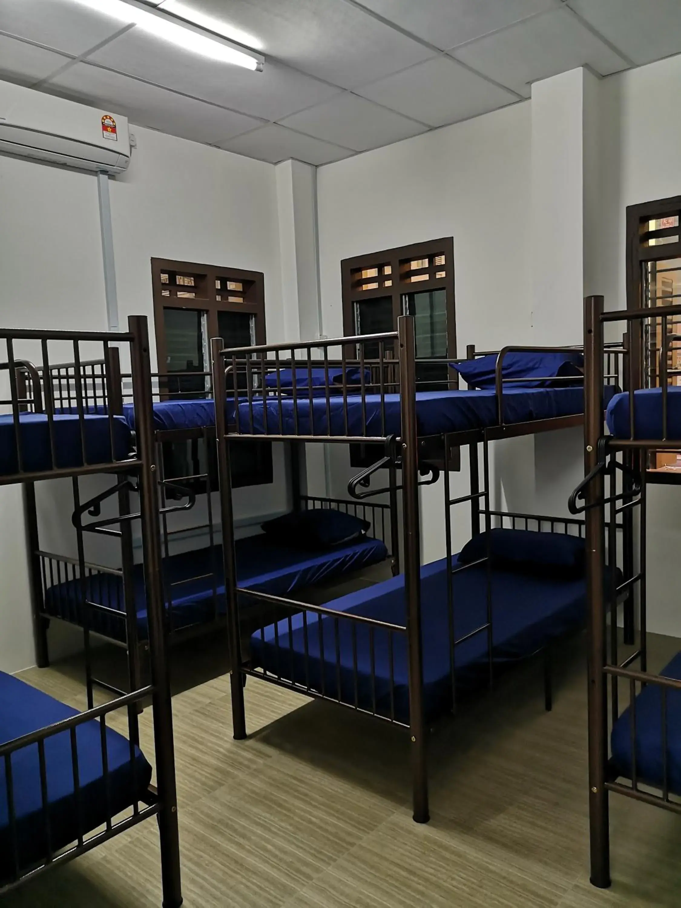 Bunk Bed in Homey Hostel